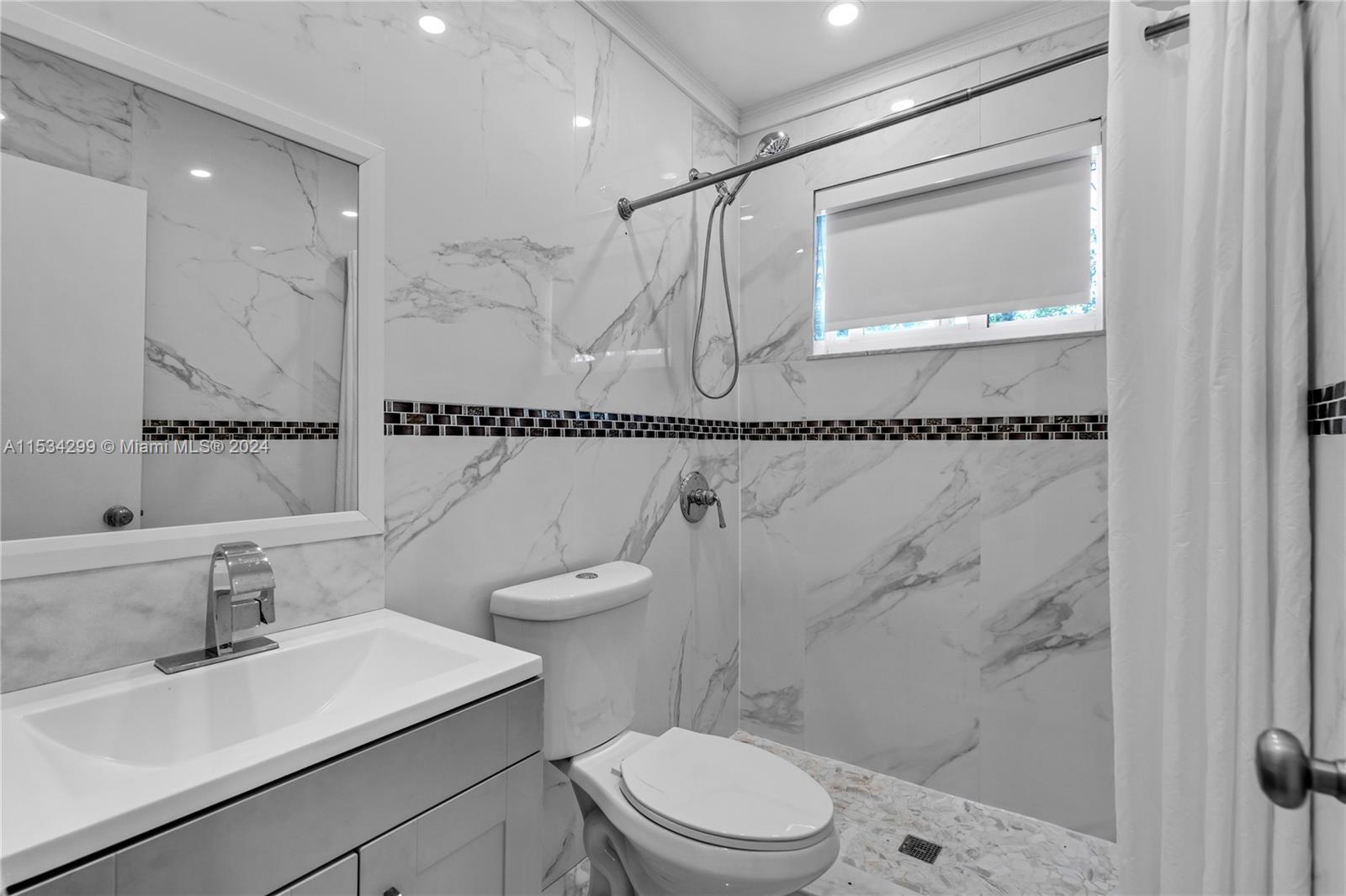 428 Collins Ave 1, Miami Beach, Florida 33139, 1 Bedroom Bedrooms, ,1 BathroomBathrooms,Residentiallease,For Rent,428 Collins Ave 1,A11534299