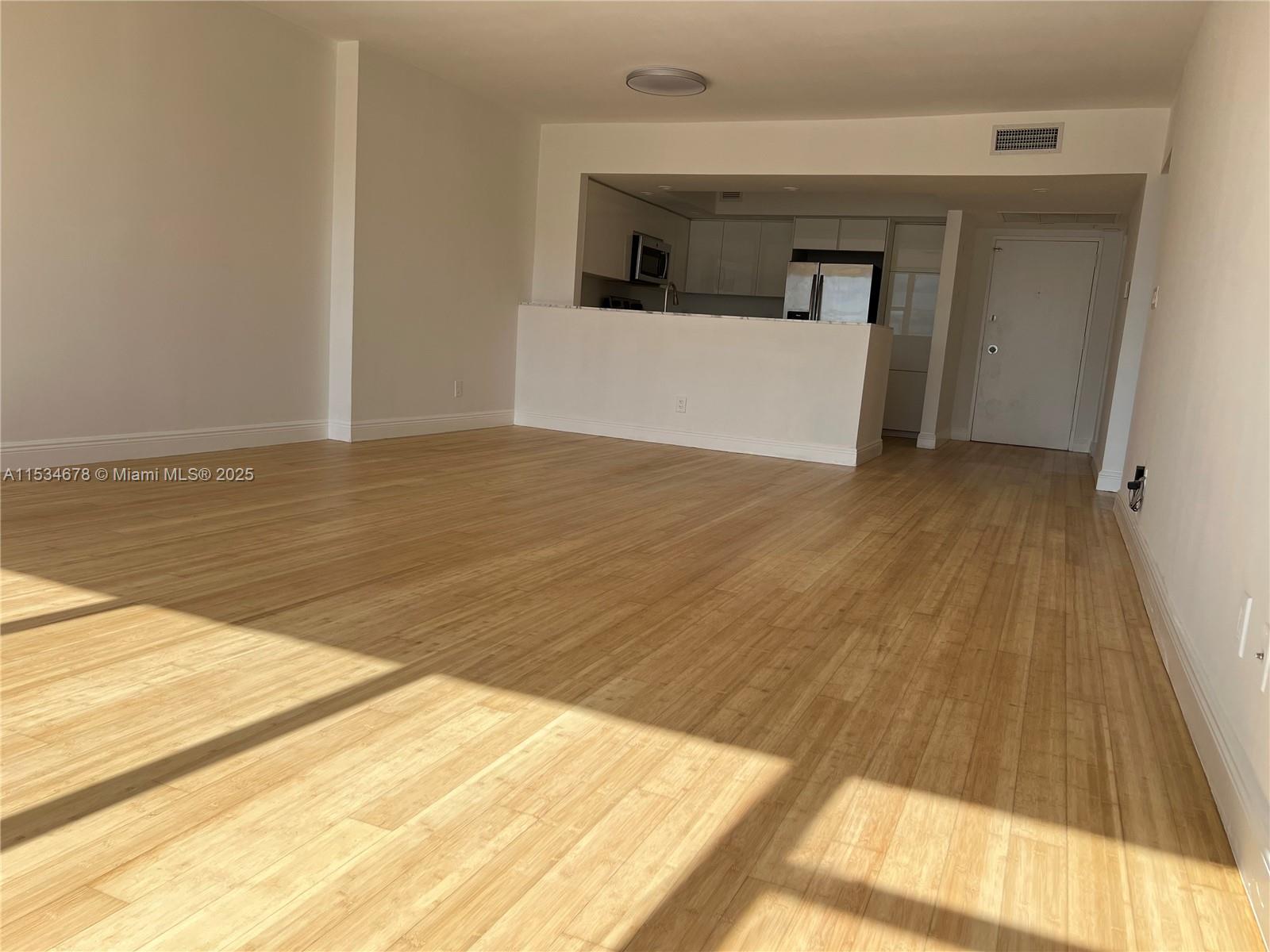 5600 Collins Ave 17T, Miami Beach, Florida 33140, 2 Bedrooms Bedrooms, ,2 BathroomsBathrooms,Residential,For Sale,5600 Collins Ave 17T,A11534678