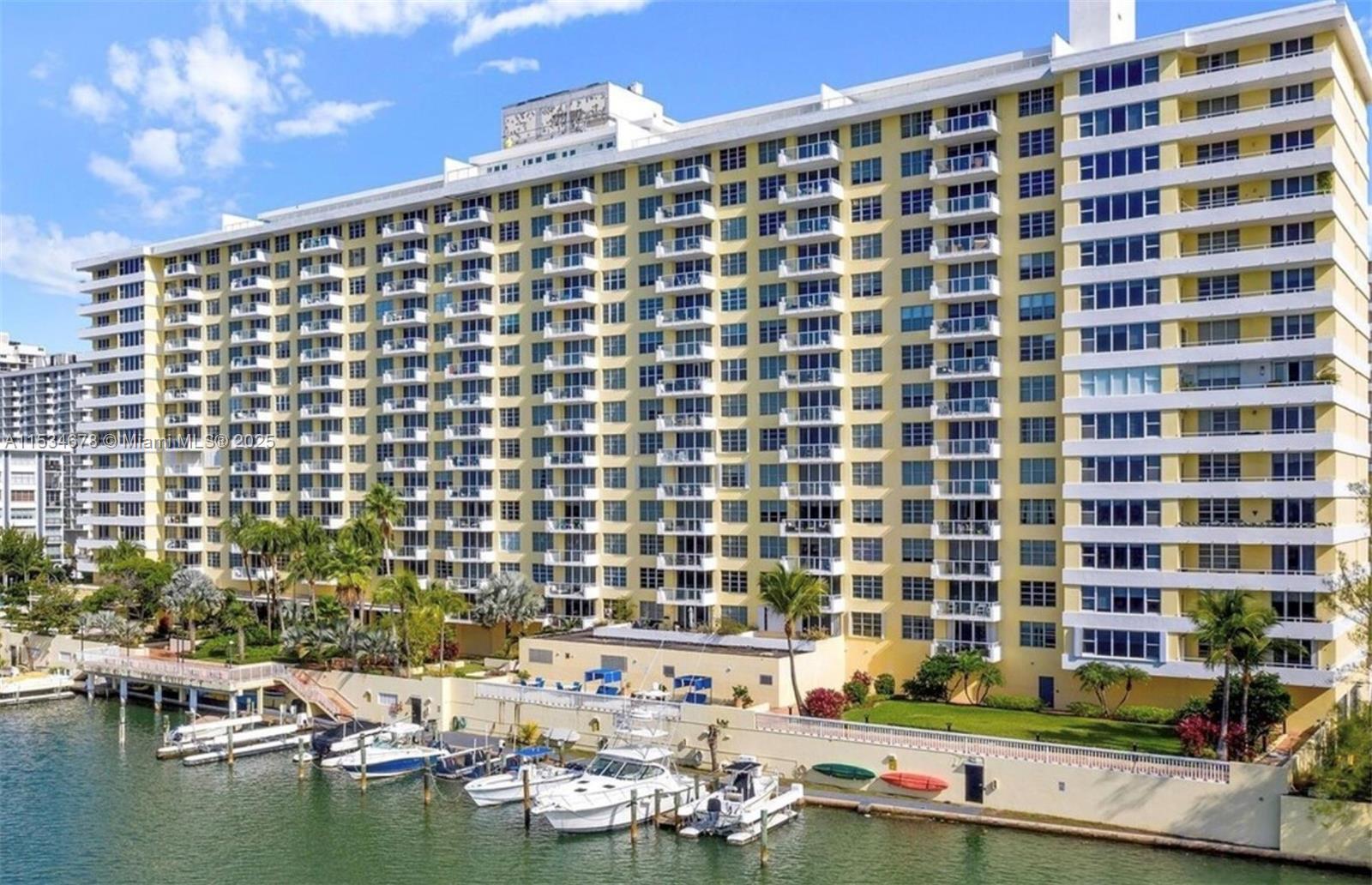 5600 Collins Ave 17T, Miami Beach, Florida 33140, 2 Bedrooms Bedrooms, ,2 BathroomsBathrooms,Residential,For Sale,5600 Collins Ave 17T,A11534678