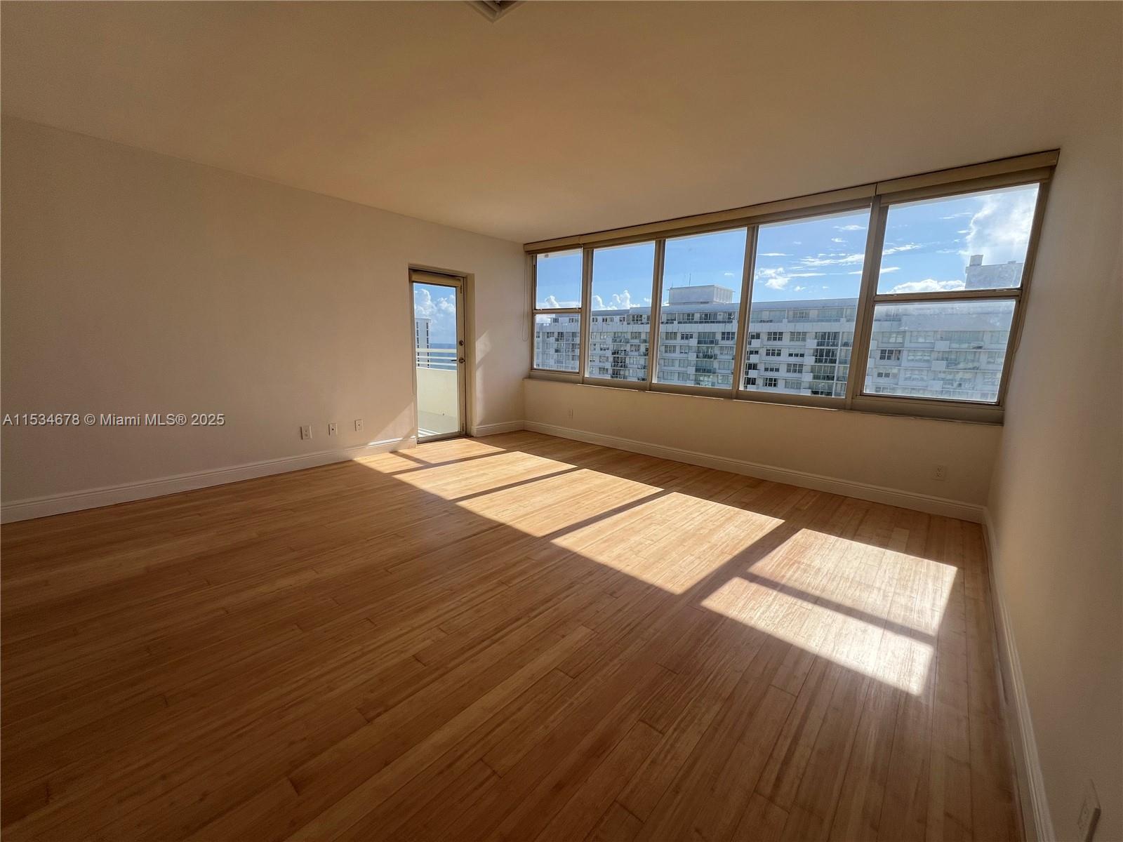 5600 Collins Ave 17T, Miami Beach, Florida 33140, 2 Bedrooms Bedrooms, ,2 BathroomsBathrooms,Residential,For Sale,5600 Collins Ave 17T,A11534678