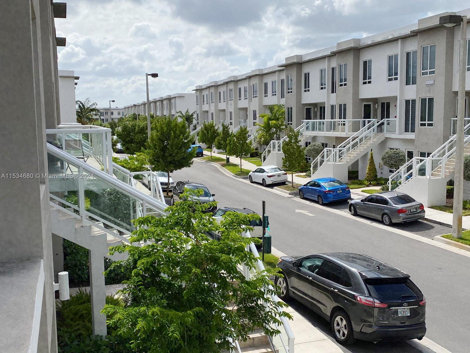 10220 NW 63rd Ter 213, Doral, Florida 33178, 3 Bedrooms Bedrooms, ,3 BathroomsBathrooms,Residentiallease,For Rent,10220 NW 63rd Ter 213,A11534680