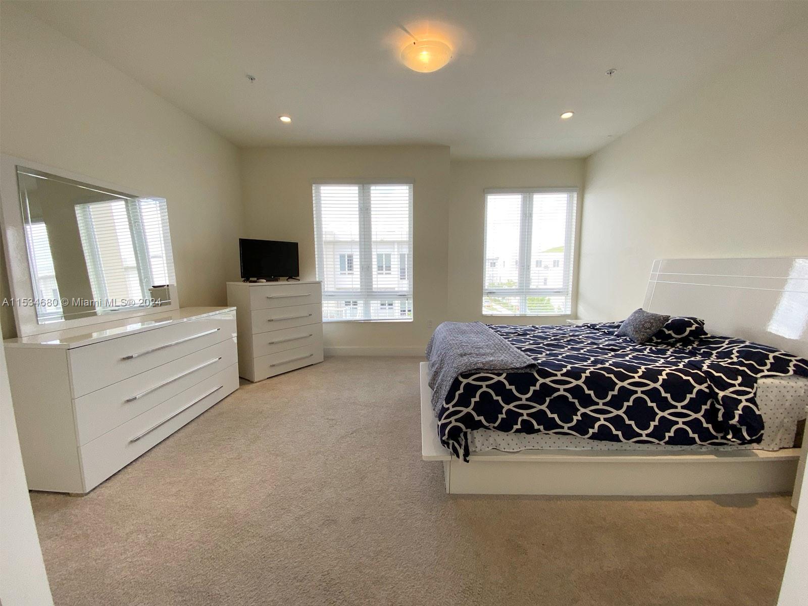 10220 NW 63rd Ter 213, Doral, Florida 33178, 3 Bedrooms Bedrooms, ,3 BathroomsBathrooms,Residentiallease,For Rent,10220 NW 63rd Ter 213,A11534680