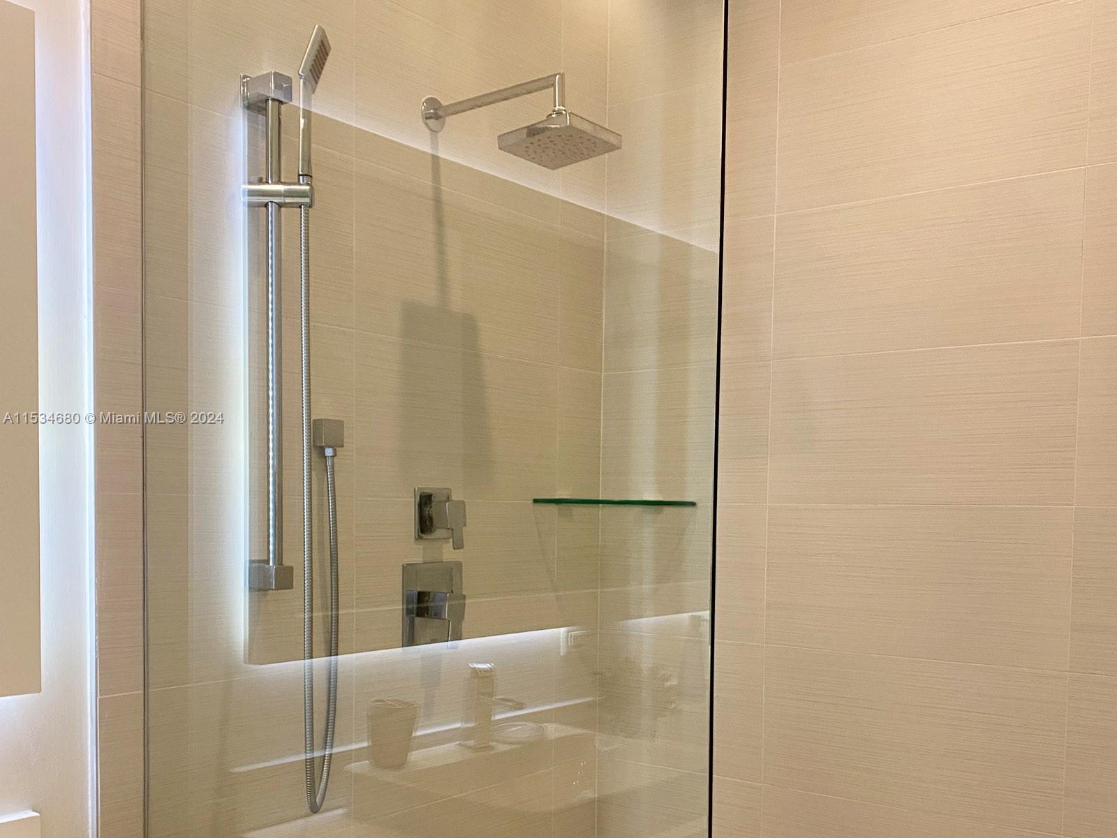 10220 NW 63rd Ter 213, Doral, Florida 33178, 3 Bedrooms Bedrooms, ,3 BathroomsBathrooms,Residentiallease,For Rent,10220 NW 63rd Ter 213,A11534680