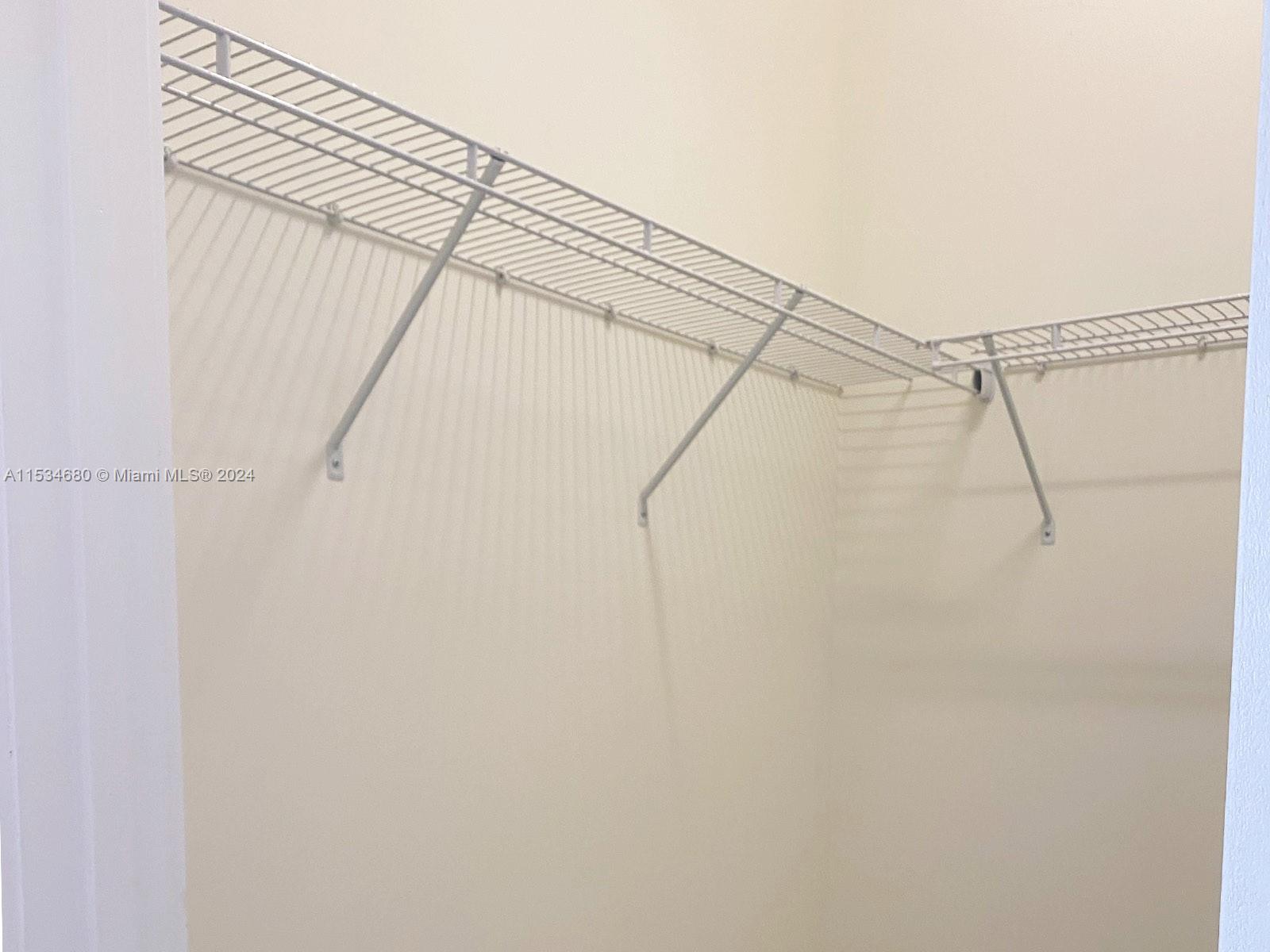 10220 NW 63rd Ter 213, Doral, Florida 33178, 3 Bedrooms Bedrooms, ,3 BathroomsBathrooms,Residentiallease,For Rent,10220 NW 63rd Ter 213,A11534680