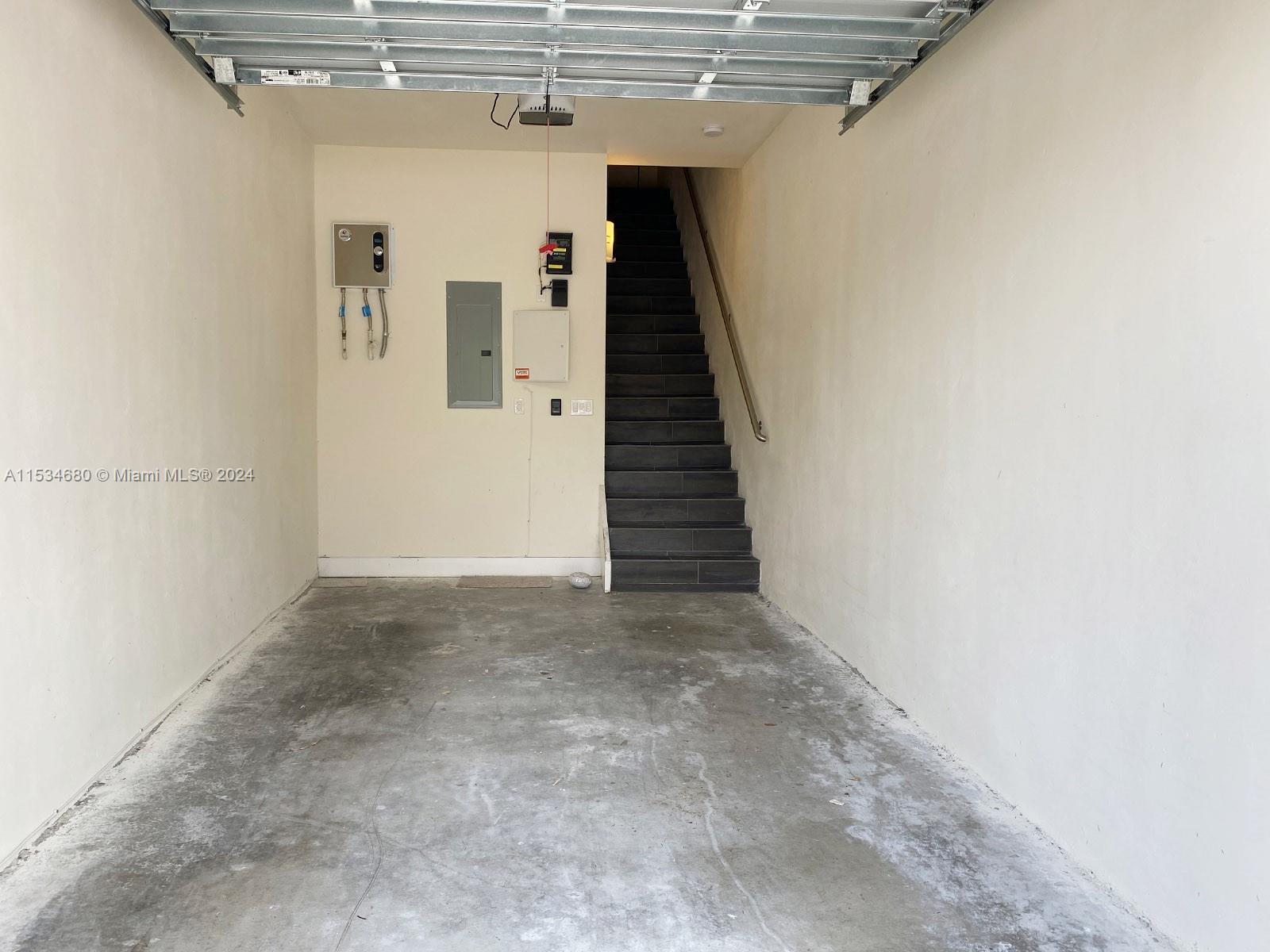 10220 NW 63rd Ter 213, Doral, Florida 33178, 3 Bedrooms Bedrooms, ,3 BathroomsBathrooms,Residentiallease,For Rent,10220 NW 63rd Ter 213,A11534680