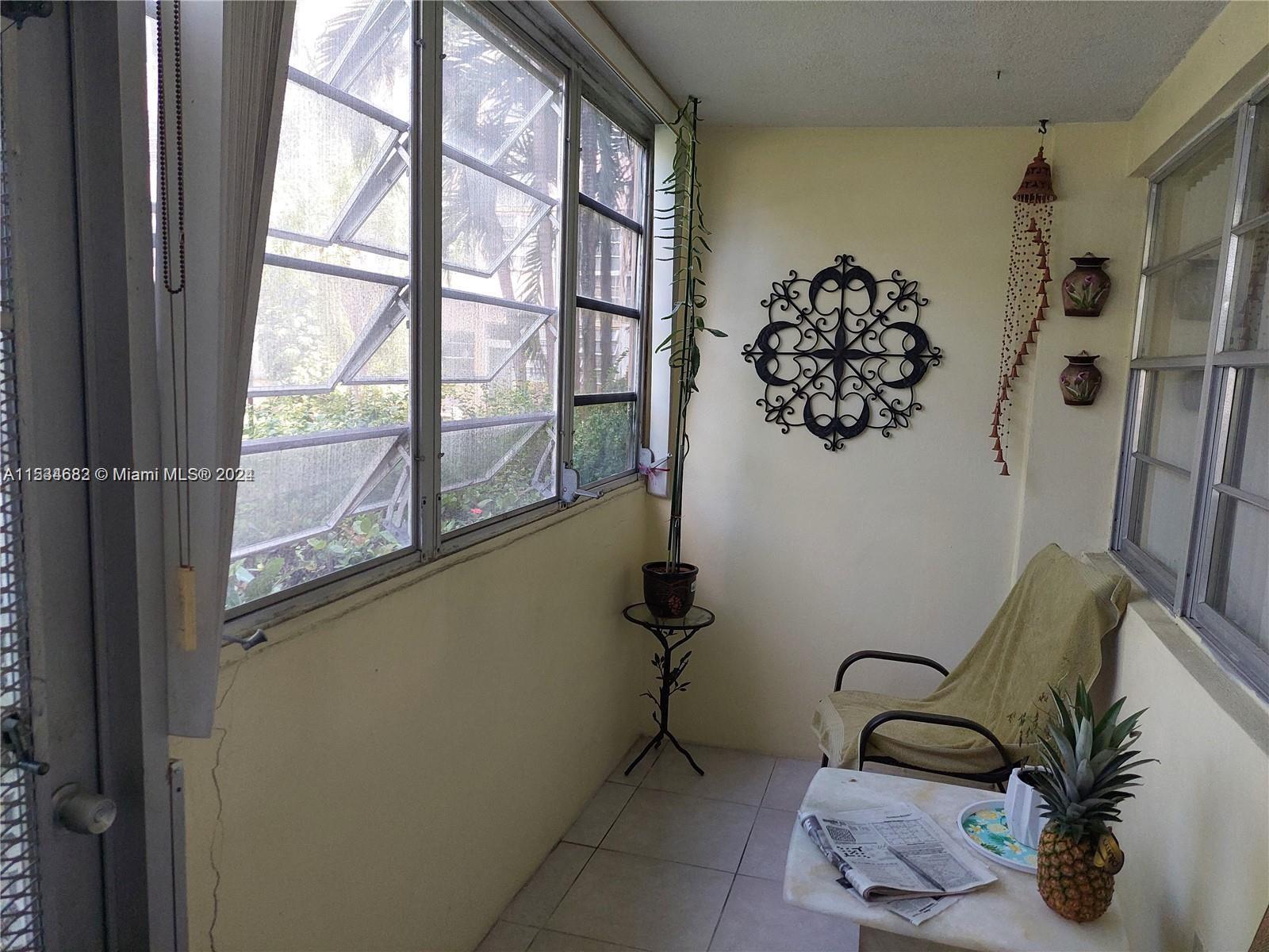 1333 E Hallandale Beach Blvd 134, Hallandale Beach, Florida 33009, 1 Bedroom Bedrooms, ,1 BathroomBathrooms,Residential,For Sale,1333 E Hallandale Beach Blvd 134,A11534682