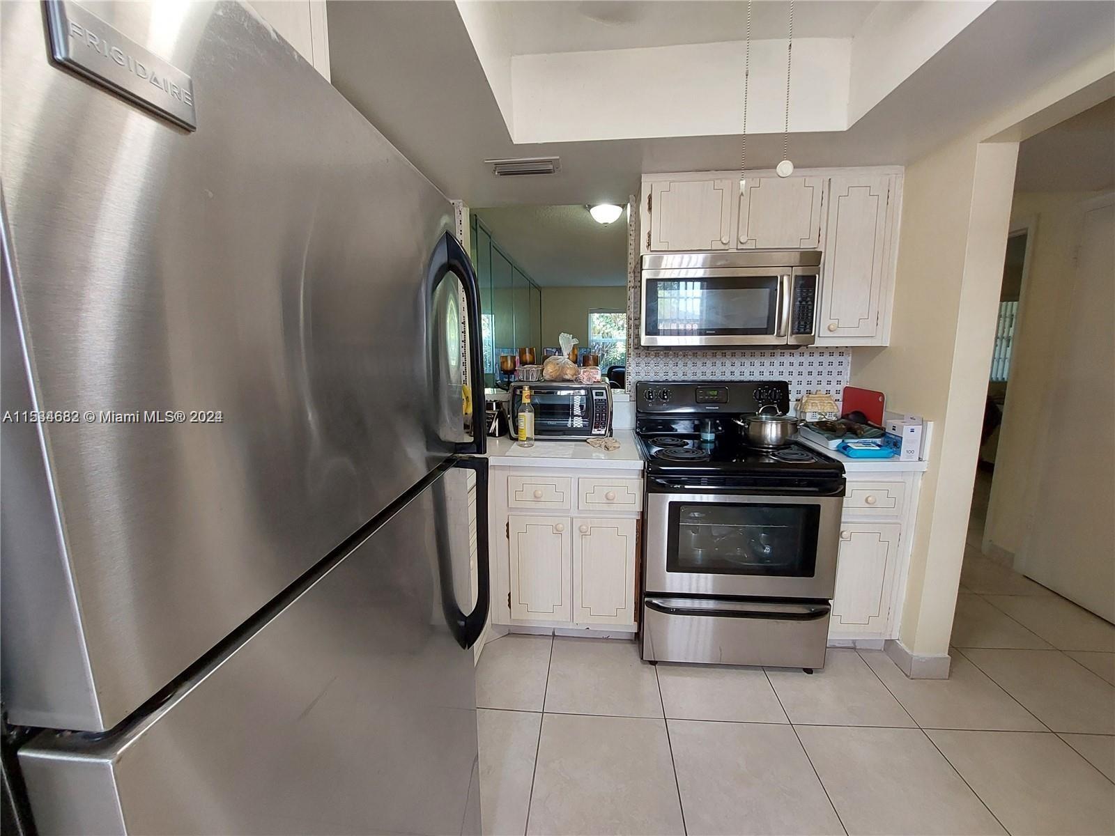 1333 E Hallandale Beach Blvd 134, Hallandale Beach, Florida 33009, 1 Bedroom Bedrooms, ,1 BathroomBathrooms,Residential,For Sale,1333 E Hallandale Beach Blvd 134,A11534682