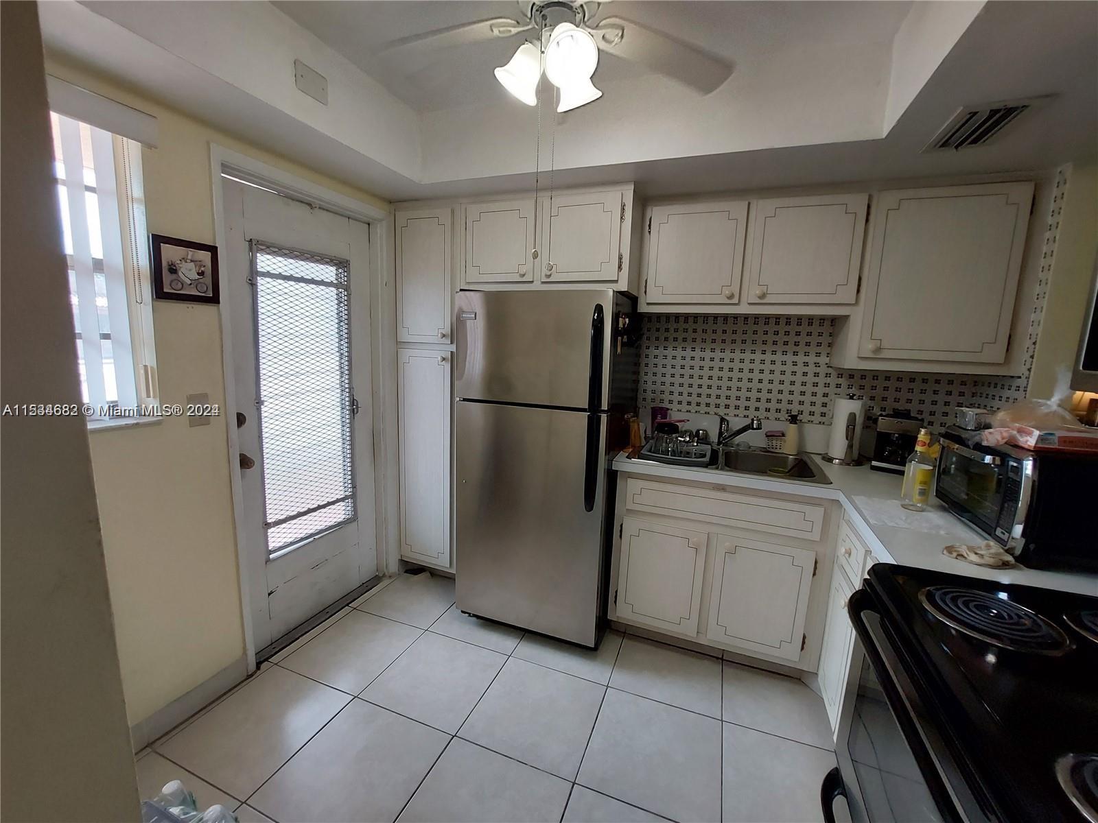 1333 E Hallandale Beach Blvd 134, Hallandale Beach, Florida 33009, 1 Bedroom Bedrooms, ,1 BathroomBathrooms,Residential,For Sale,1333 E Hallandale Beach Blvd 134,A11534682