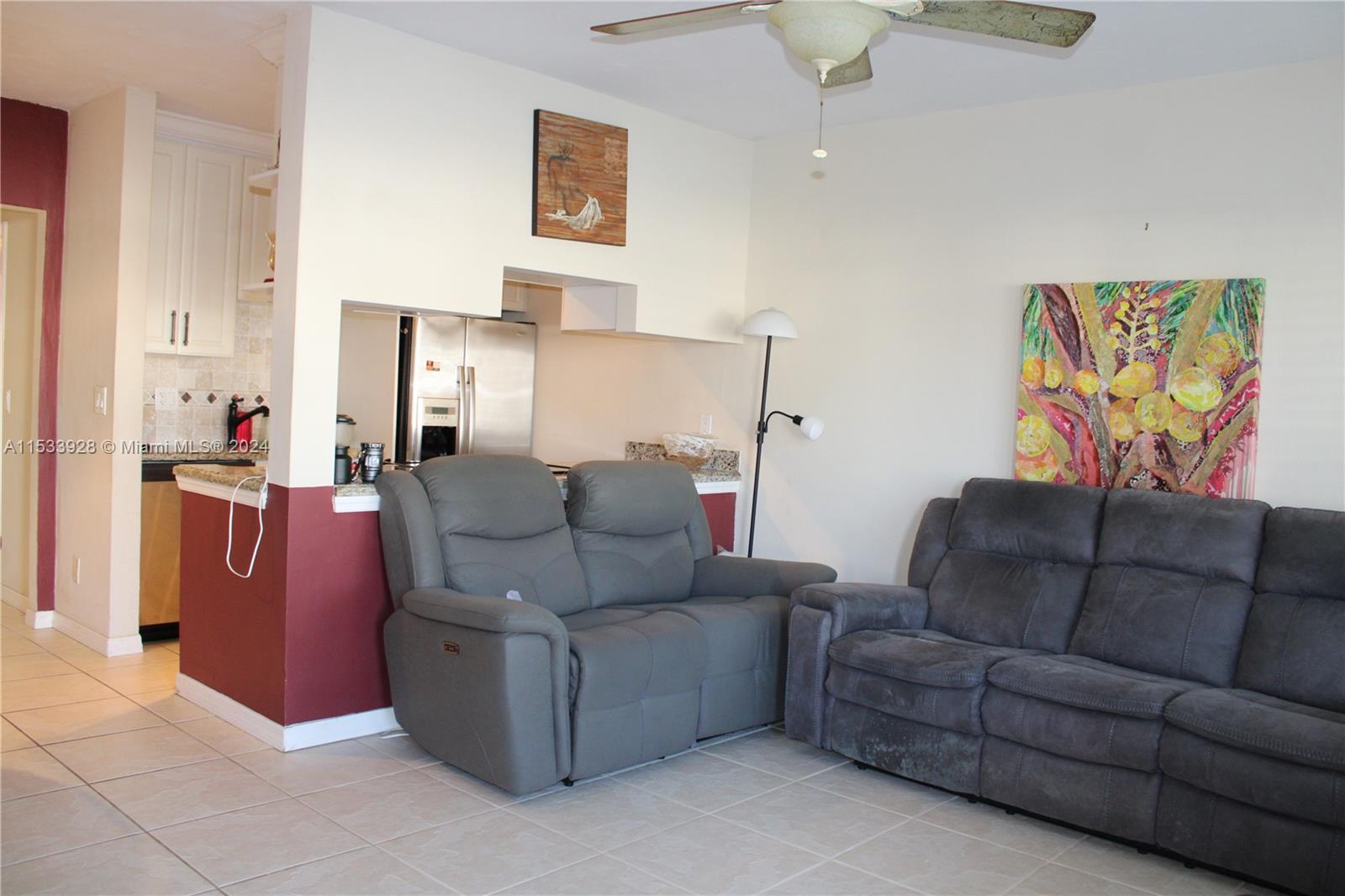 900 SW 11th Ave 5C, Hallandale Beach, Florida 33009, 1 Bedroom Bedrooms, ,1 BathroomBathrooms,Residential,For Sale,900 SW 11th Ave 5C,A11533928