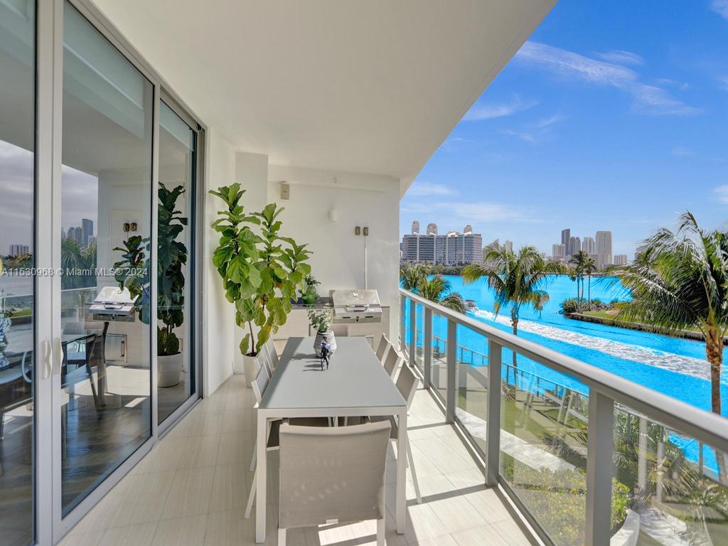 3250 NE 188th St 207, Aventura, Florida 33180, 3 Bedrooms Bedrooms, ,4 BathroomsBathrooms,Residential,For Sale,3250 NE 188th St 207,A11530968