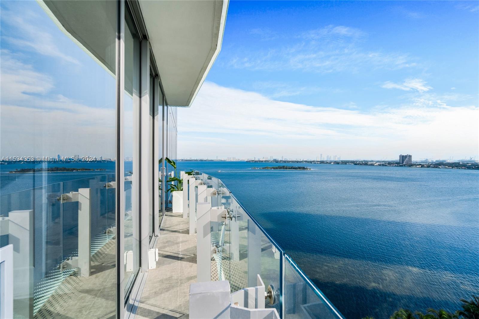 700 NE 26th Ter 1404, Miami, Florida 33137, 1 Bedroom Bedrooms, ,1 BathroomBathrooms,Residential,For Sale,700 NE 26th Ter 1404,A11534353