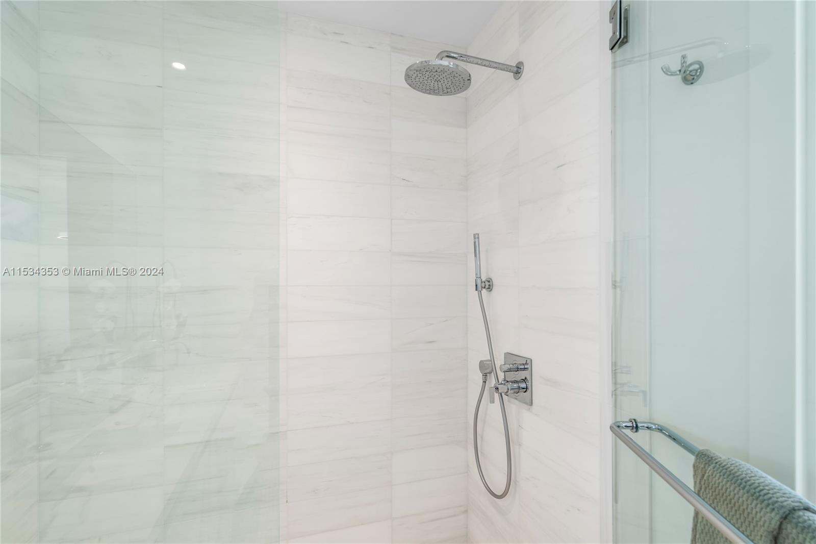 700 NE 26th Ter 1404, Miami, Florida 33137, 1 Bedroom Bedrooms, ,1 BathroomBathrooms,Residential,For Sale,700 NE 26th Ter 1404,A11534353