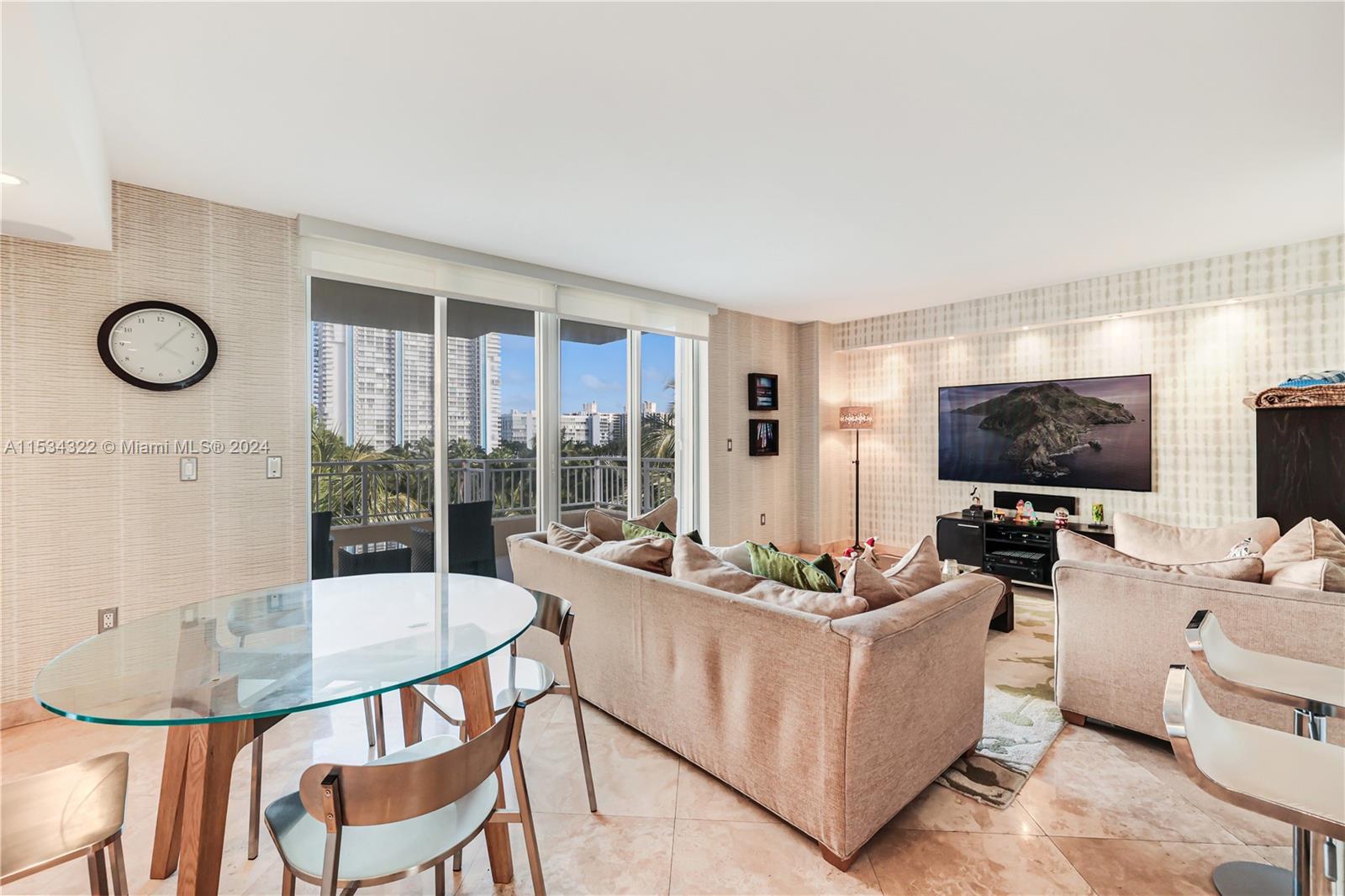 765 Crandon Blvd, Key Biscayne, FL, 33149 United States, 3 Bedrooms Bedrooms, ,4 BathroomsBathrooms,Residential,For Sale,Crandon Blvd,A11534322