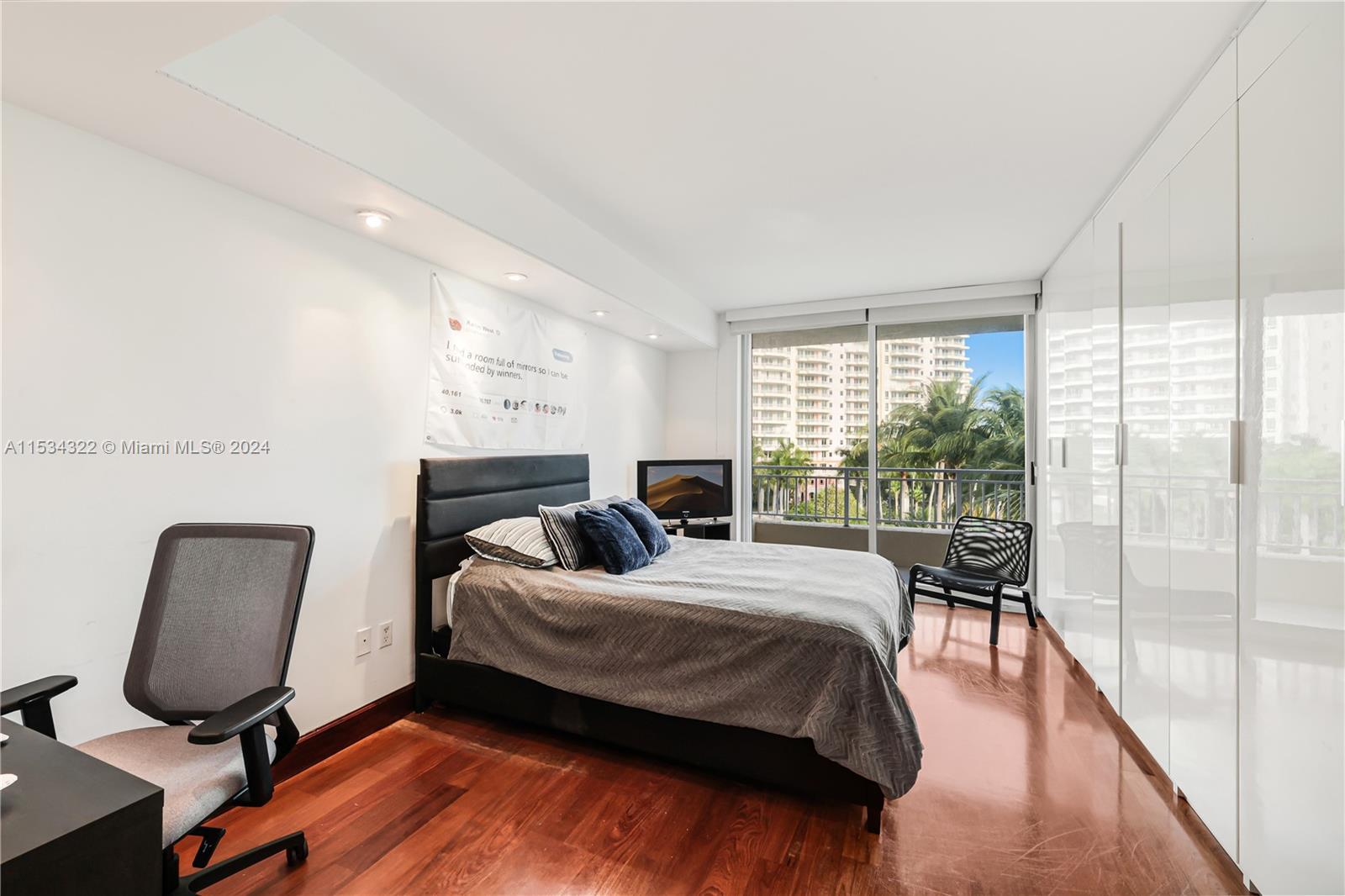 765 Crandon Blvd, Key Biscayne, FL, 33149 United States, 3 Bedrooms Bedrooms, ,4 BathroomsBathrooms,Residential,For Sale,Crandon Blvd,A11534322