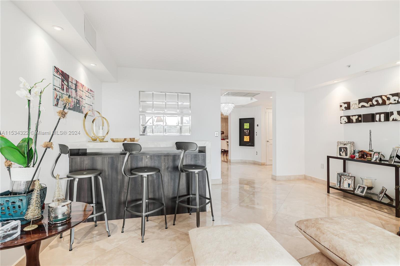 765 Crandon Blvd, Key Biscayne, FL, 33149 United States, 3 Bedrooms Bedrooms, ,4 BathroomsBathrooms,Residential,For Sale,Crandon Blvd,A11534322