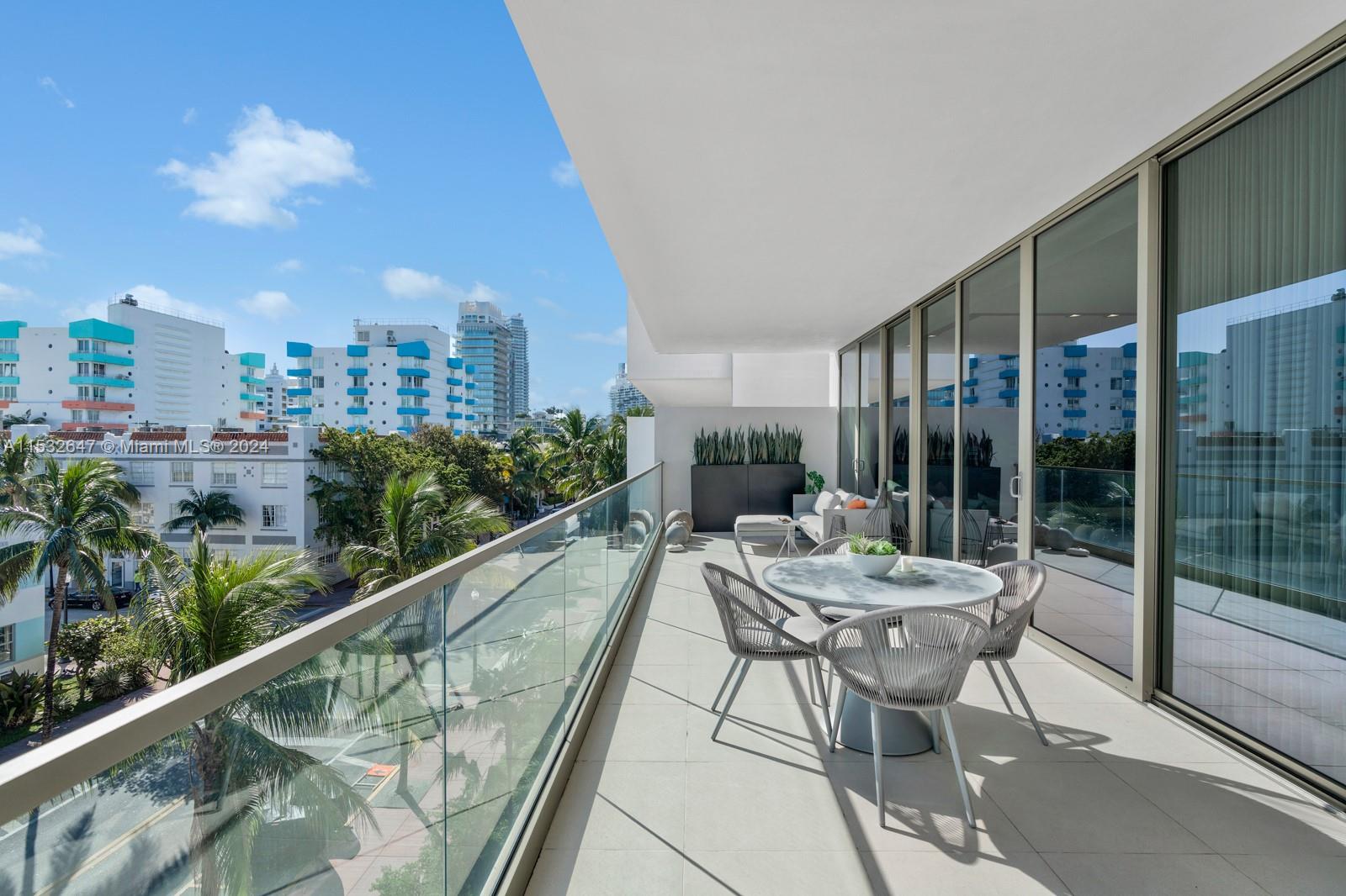 300 Collins Ave, Miami Beach, FL, 33139 United States, 3 Bedrooms Bedrooms, ,3 BathroomsBathrooms,Residential,For Sale,Collins Ave,A11532647