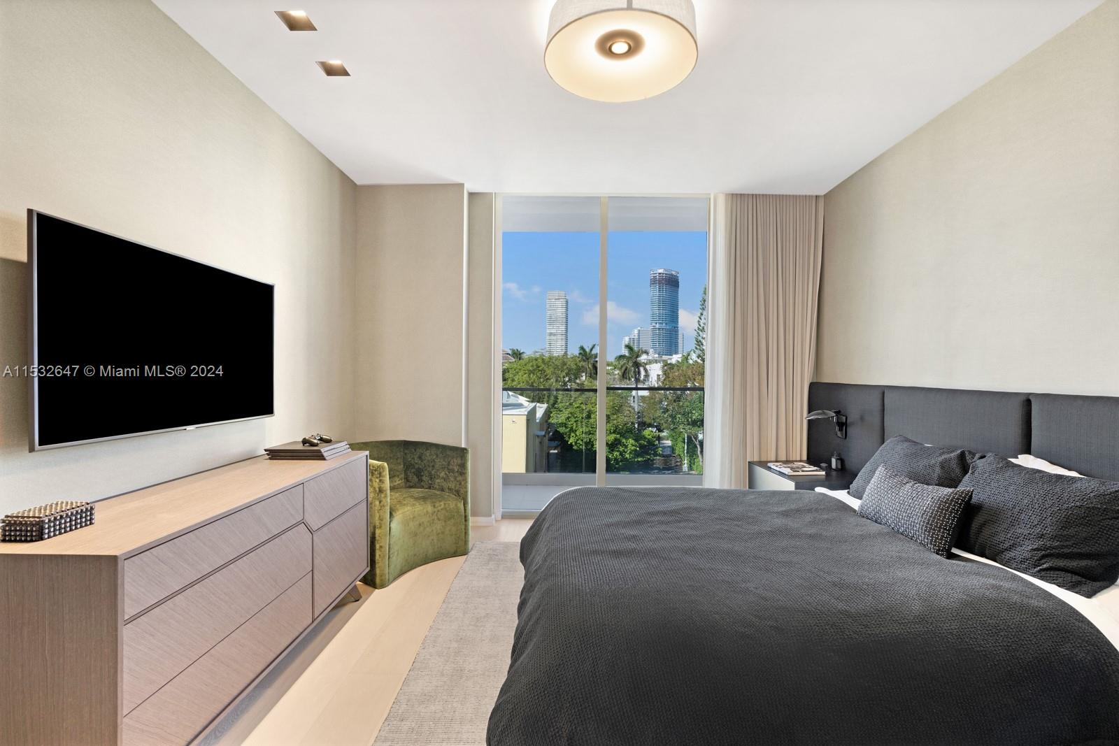 300 Collins Ave 4C, Miami Beach, Florida 33139, 3 Bedrooms Bedrooms, ,3 BathroomsBathrooms,Residential,For Sale,300 Collins Ave 4C,A11532647