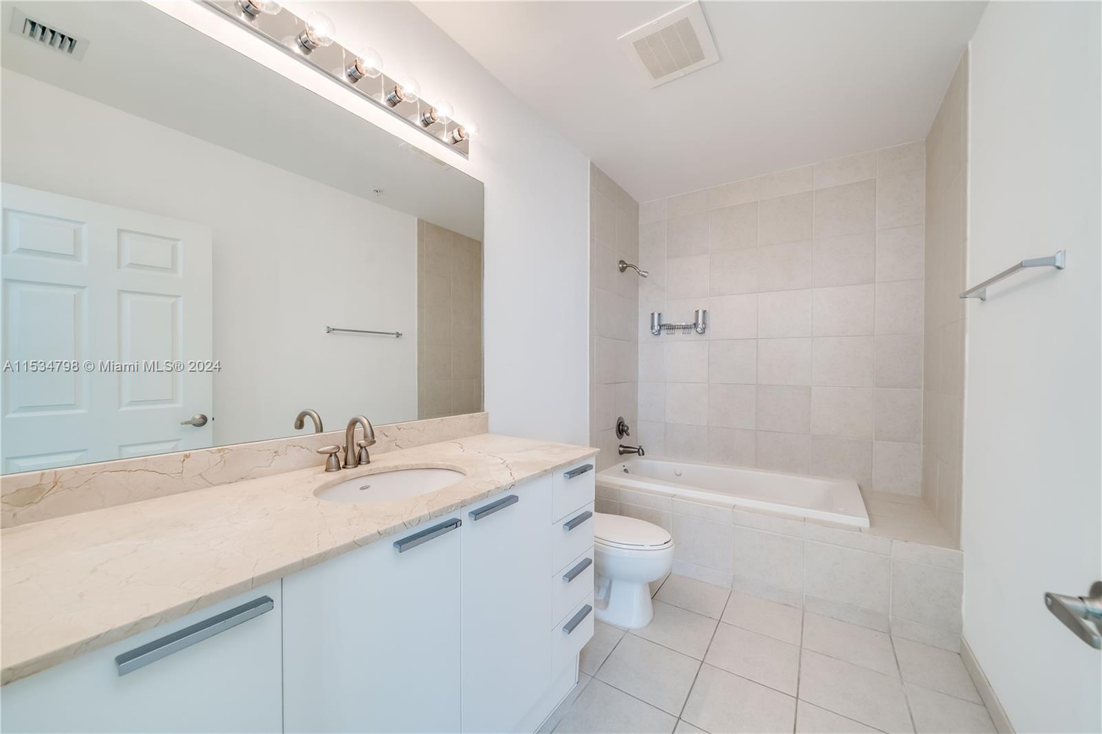 140 S Dixie Hwy 1029, Hollywood, Florida 33020, 2 Bedrooms Bedrooms, ,2 BathroomsBathrooms,Residentiallease,For Rent,140 S Dixie Hwy 1029,A11534798