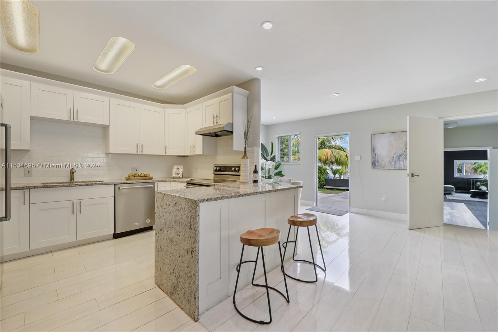 805 NW 7th St Rd, Miami, Florida 33136, 4 Bedrooms Bedrooms, ,3 BathroomsBathrooms,Residential,For Sale,805 NW 7th St Rd,A11534695