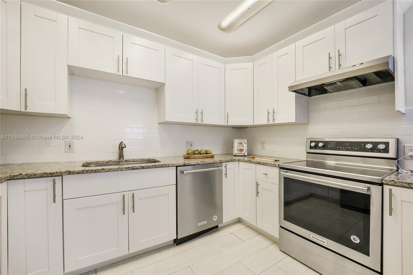 805 NW 7th St Rd, Miami, Florida 33136, 4 Bedrooms Bedrooms, ,3 BathroomsBathrooms,Residential,For Sale,805 NW 7th St Rd,A11534695