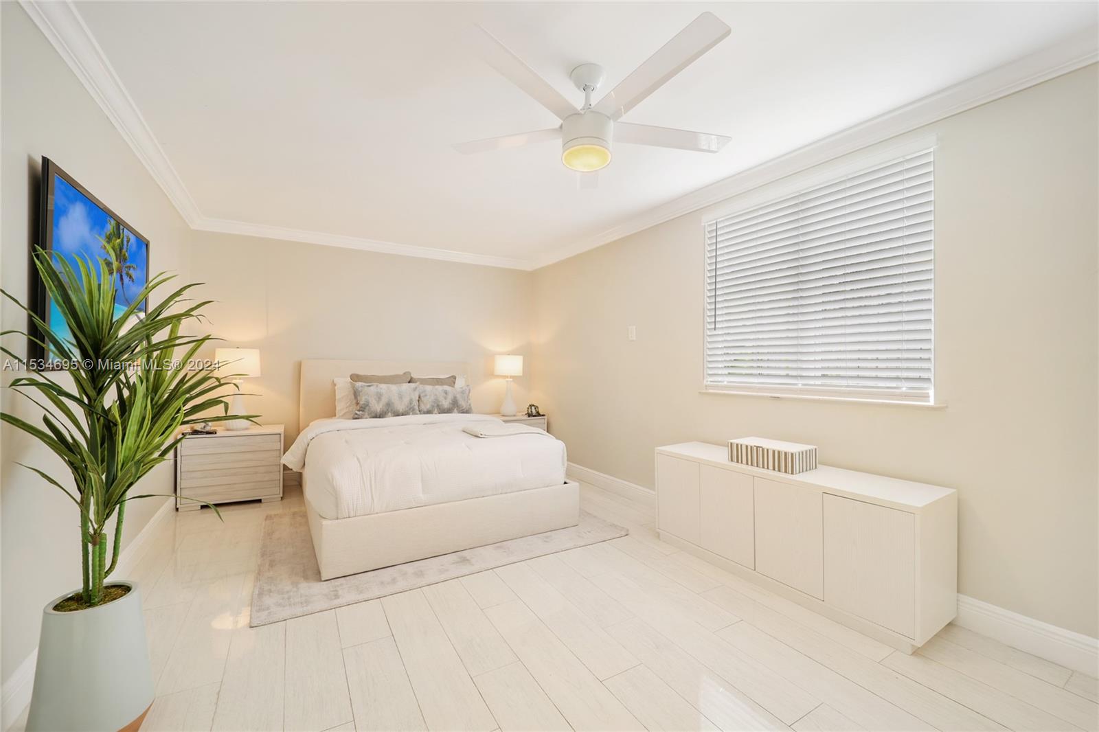 805 NW 7th St Rd, Miami, Florida 33136, 4 Bedrooms Bedrooms, ,3 BathroomsBathrooms,Residential,For Sale,805 NW 7th St Rd,A11534695