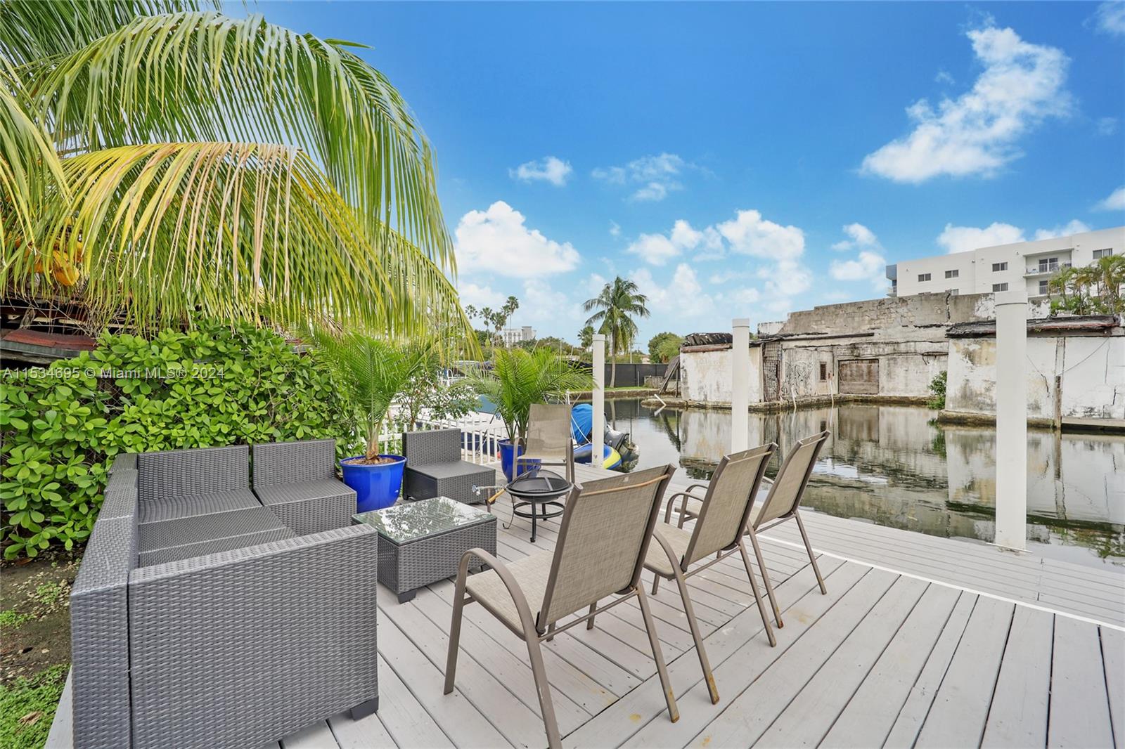 805 NW 7th St Rd, Miami, Florida 33136, 4 Bedrooms Bedrooms, ,3 BathroomsBathrooms,Residential,For Sale,805 NW 7th St Rd,A11534695