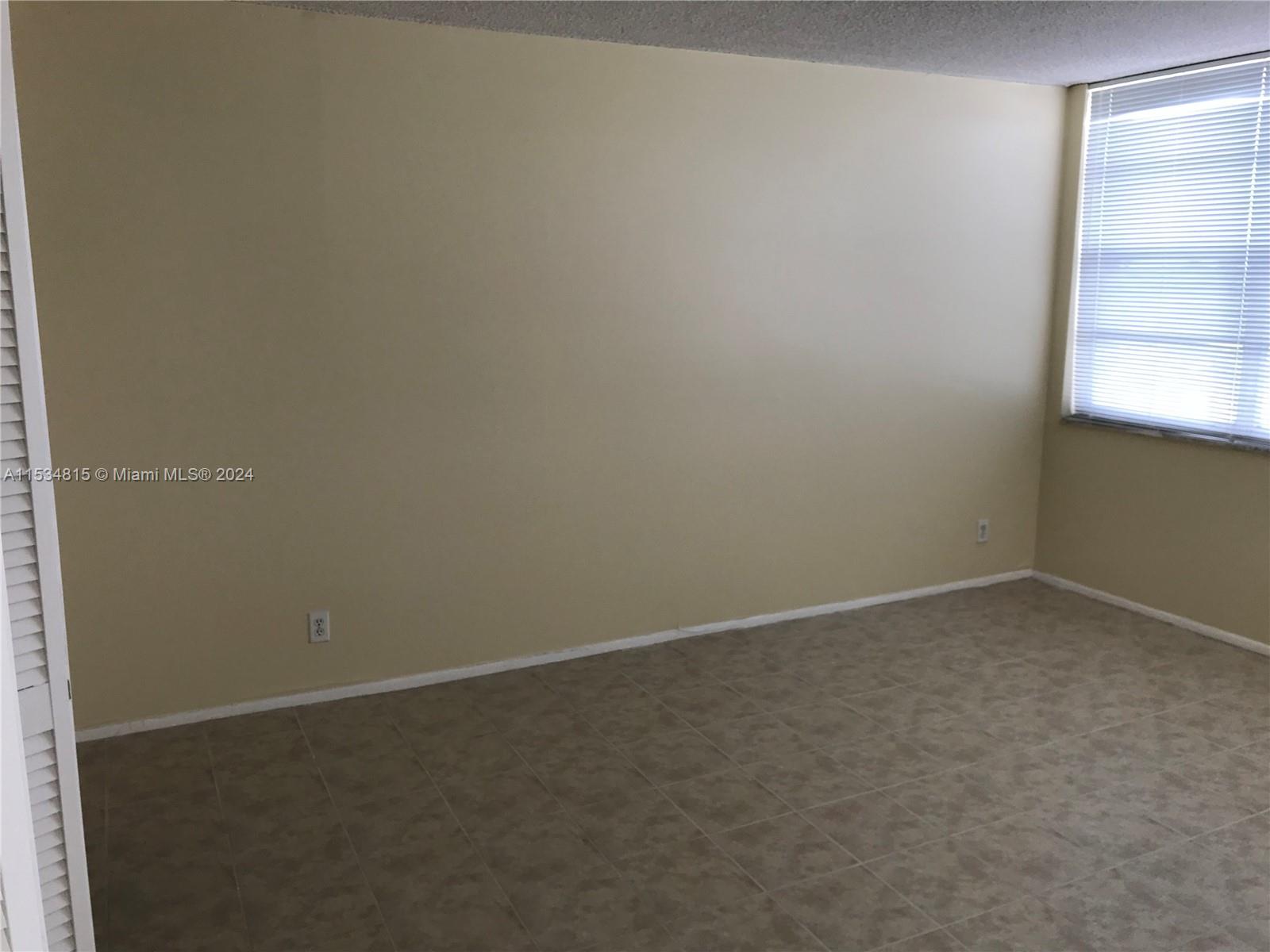 16710 NE 9th Ave 408, North Miami Beach, Florida 33162, 1 Bedroom Bedrooms, ,1 BathroomBathrooms,Residentiallease,For Rent,16710 NE 9th Ave 408,A11534815