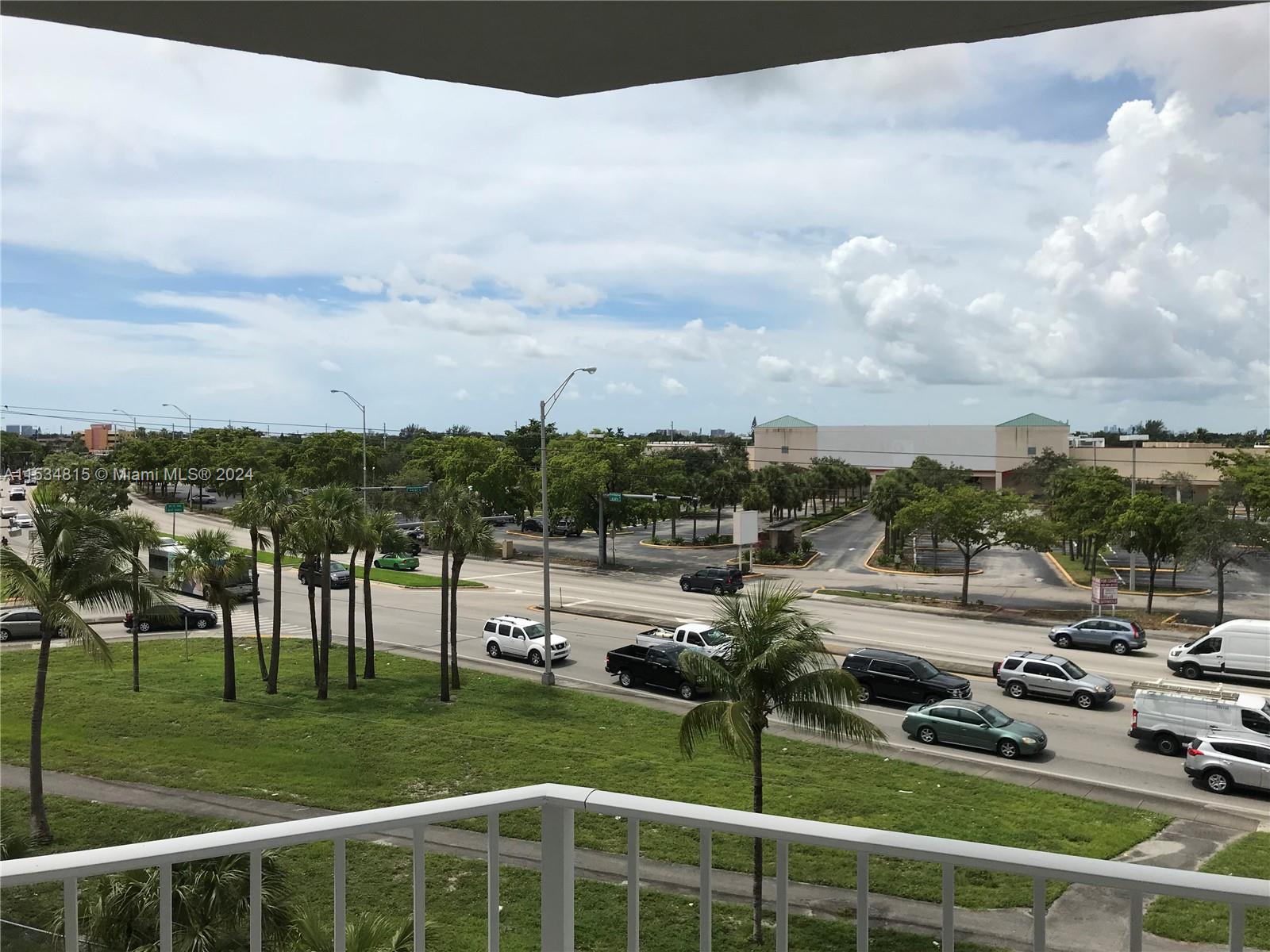 16710 NE 9th Ave 408, North Miami Beach, Florida 33162, 1 Bedroom Bedrooms, ,1 BathroomBathrooms,Residentiallease,For Rent,16710 NE 9th Ave 408,A11534815