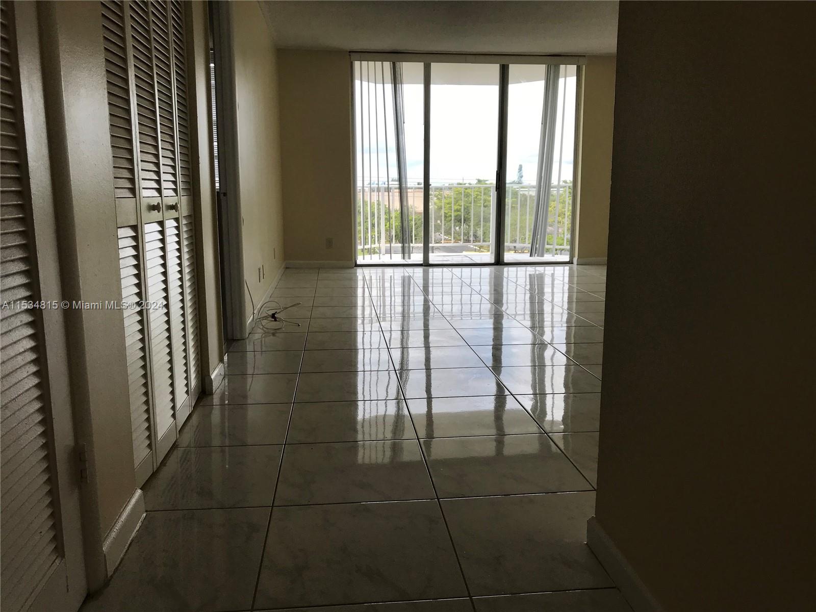 16710 NE 9th Ave 408, North Miami Beach, Florida 33162, 1 Bedroom Bedrooms, ,1 BathroomBathrooms,Residentiallease,For Rent,16710 NE 9th Ave 408,A11534815