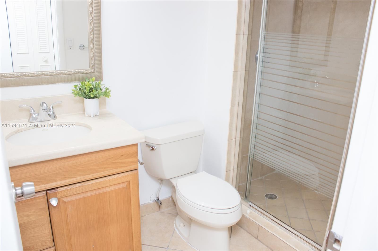 66 Valencia Ave 602A, Coral Gables, Florida 33134, 2 Bedrooms Bedrooms, ,2 BathroomsBathrooms,Residentiallease,For Rent,66 Valencia Ave 602A,A11534571