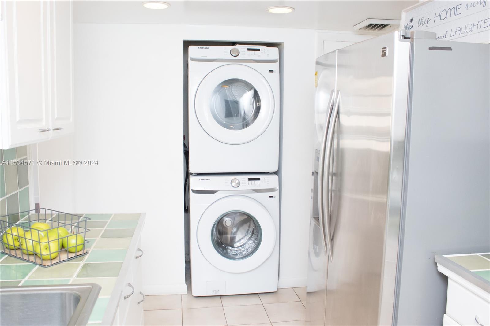 66 Valencia Ave 602A, Coral Gables, Florida 33134, 2 Bedrooms Bedrooms, ,2 BathroomsBathrooms,Residentiallease,For Rent,66 Valencia Ave 602A,A11534571