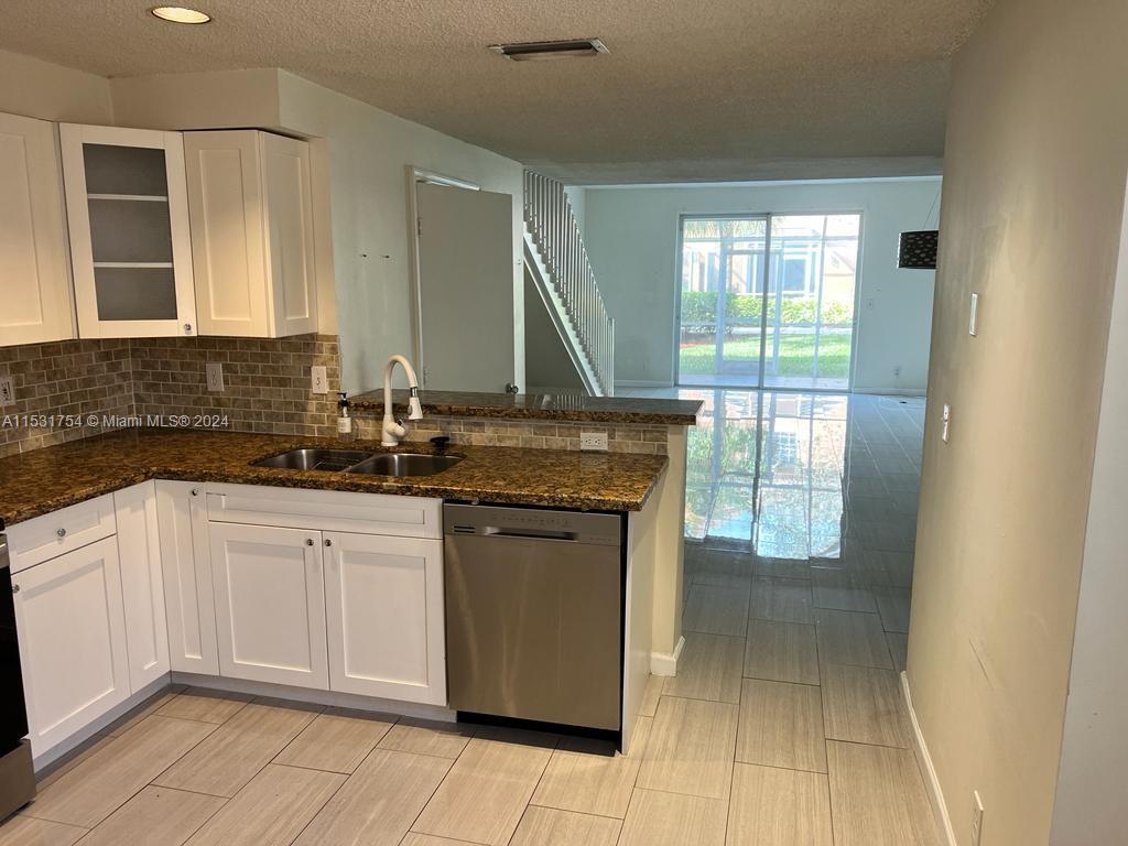 1597 Barcelona Way 2-32, Weston, Florida 33327, 3 Bedrooms Bedrooms, ,2 BathroomsBathrooms,Residential,For Sale,1597 Barcelona Way 2-32,A11531754