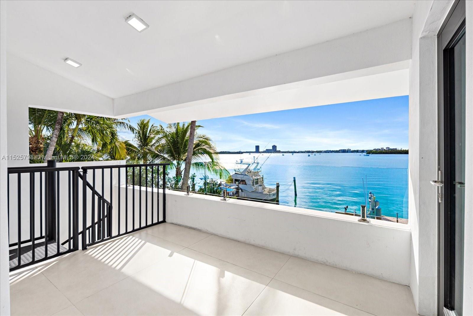 7720 Miami View Dr, North Bay Village, Florida 33141, 5 Bedrooms Bedrooms, ,4 BathroomsBathrooms,Residential,For Sale,7720 Miami View Dr,A11525798