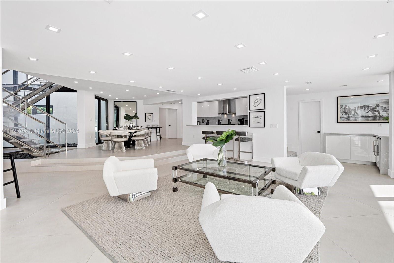 7720 Miami View Dr, North Bay Village, Florida 33141, 5 Bedrooms Bedrooms, ,4 BathroomsBathrooms,Residential,For Sale,7720 Miami View Dr,A11525798