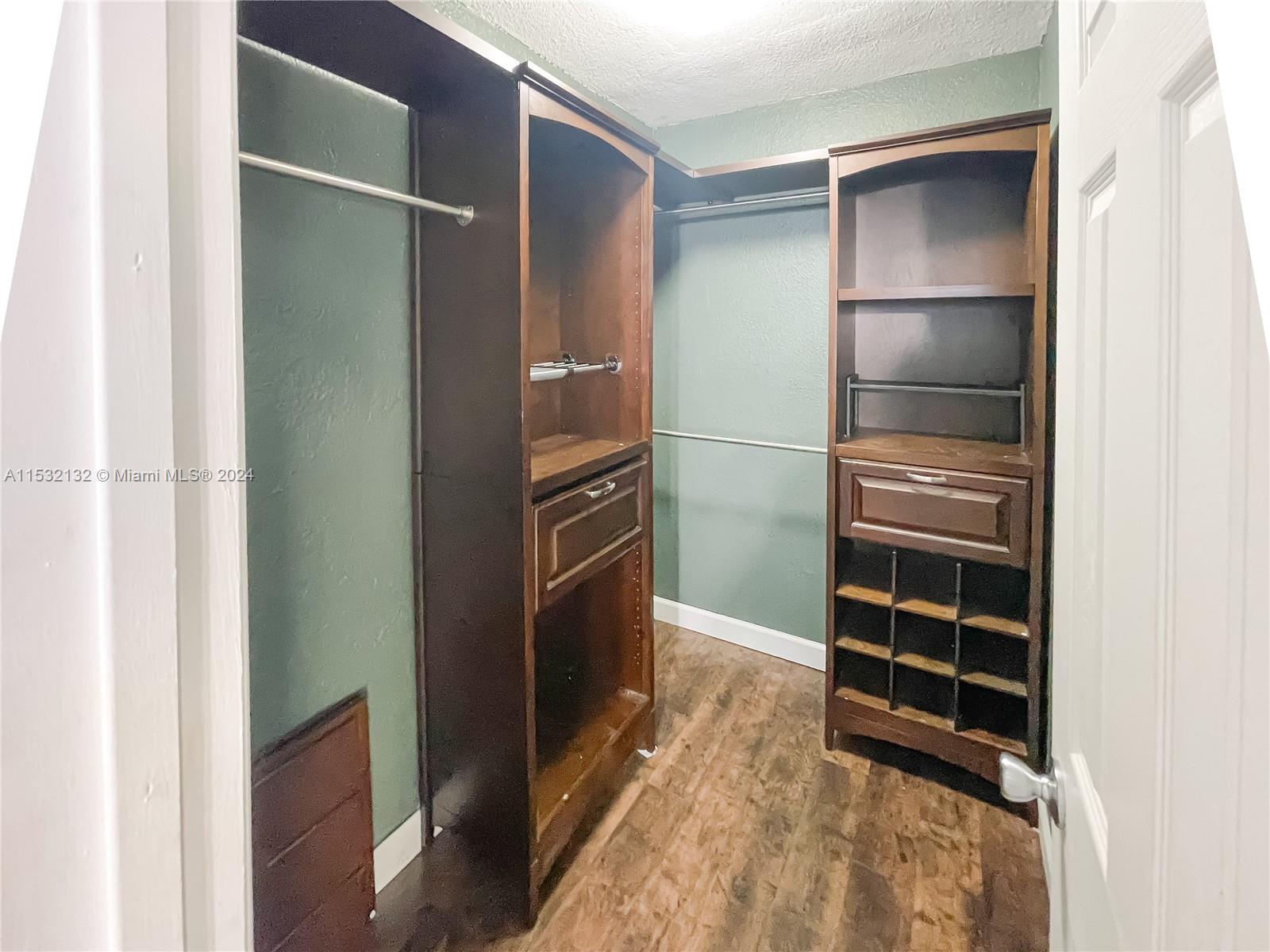 7006 NW 99th Way, Tamarac, Florida 33321, 2 Bedrooms Bedrooms, ,1 BathroomBathrooms,Residentiallease,For Rent,7006 NW 99th Way,A11532132