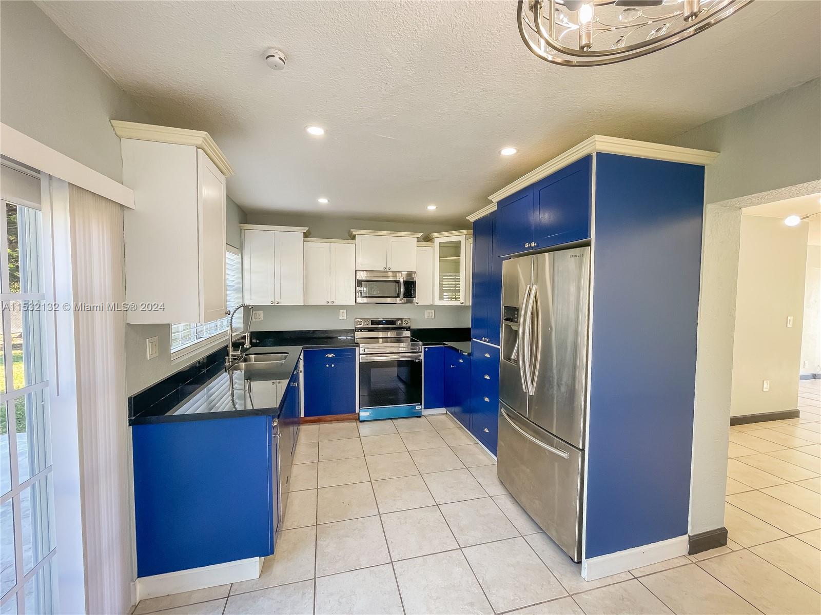 7006 NW 99th Way, Tamarac, Florida 33321, 2 Bedrooms Bedrooms, ,1 BathroomBathrooms,Residentiallease,For Rent,7006 NW 99th Way,A11532132