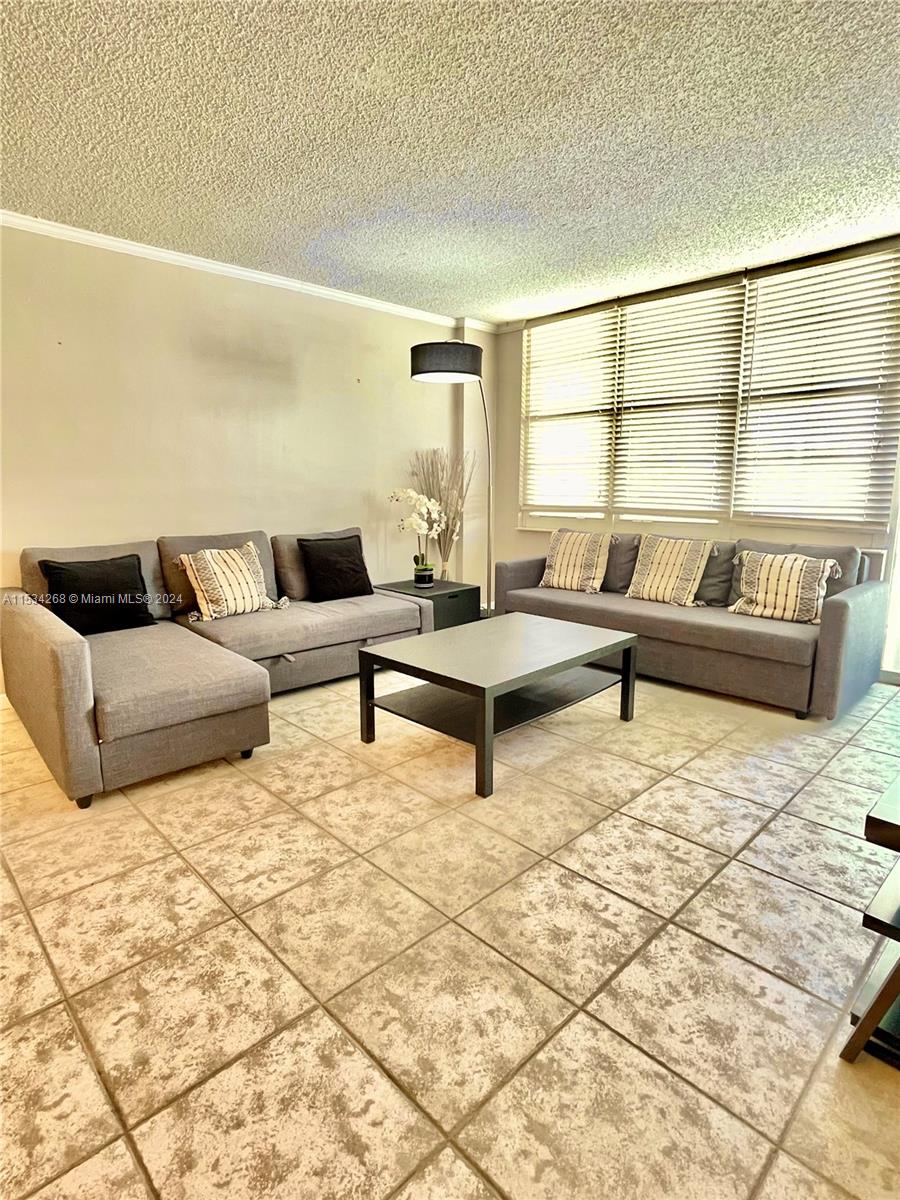 3725 S Ocean Dr 1115, Hollywood, Florida 33019, 1 Bedroom Bedrooms, ,1 BathroomBathrooms,Residentiallease,For Rent,3725 S Ocean Dr 1115,A11534268