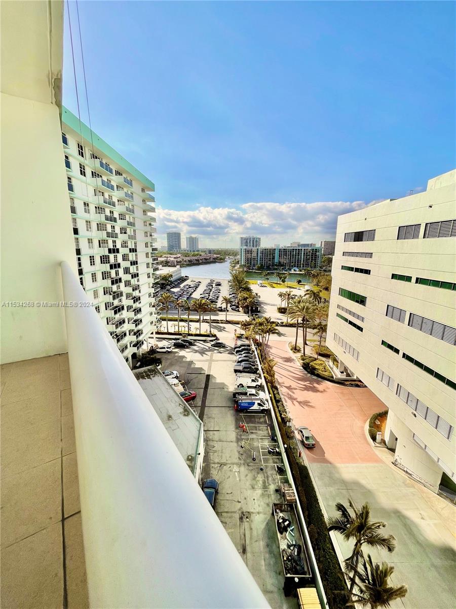 3725 S Ocean Dr 1115, Hollywood, Florida 33019, 1 Bedroom Bedrooms, ,1 BathroomBathrooms,Residentiallease,For Rent,3725 S Ocean Dr 1115,A11534268