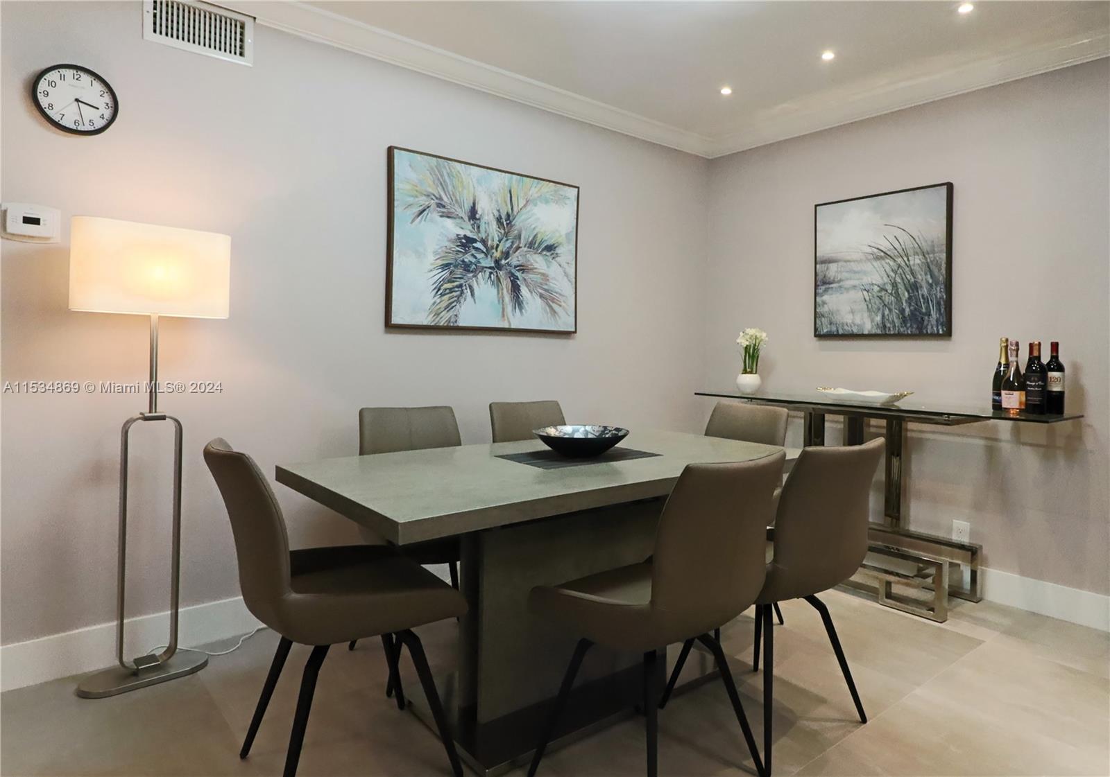 581 Blue Heron Dr 318-B, Hallandale Beach, Florida 33009, 2 Bedrooms Bedrooms, ,2 BathroomsBathrooms,Residential,For Sale,581 Blue Heron Dr 318-B,A11534869