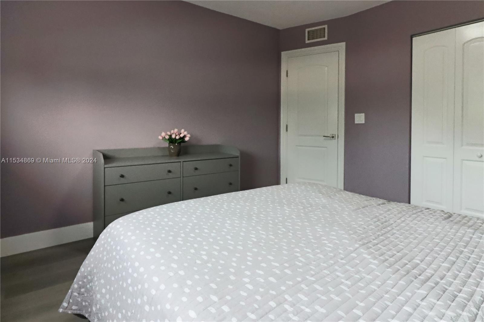 581 Blue Heron Dr 318-B, Hallandale Beach, Florida 33009, 2 Bedrooms Bedrooms, ,2 BathroomsBathrooms,Residential,For Sale,581 Blue Heron Dr 318-B,A11534869