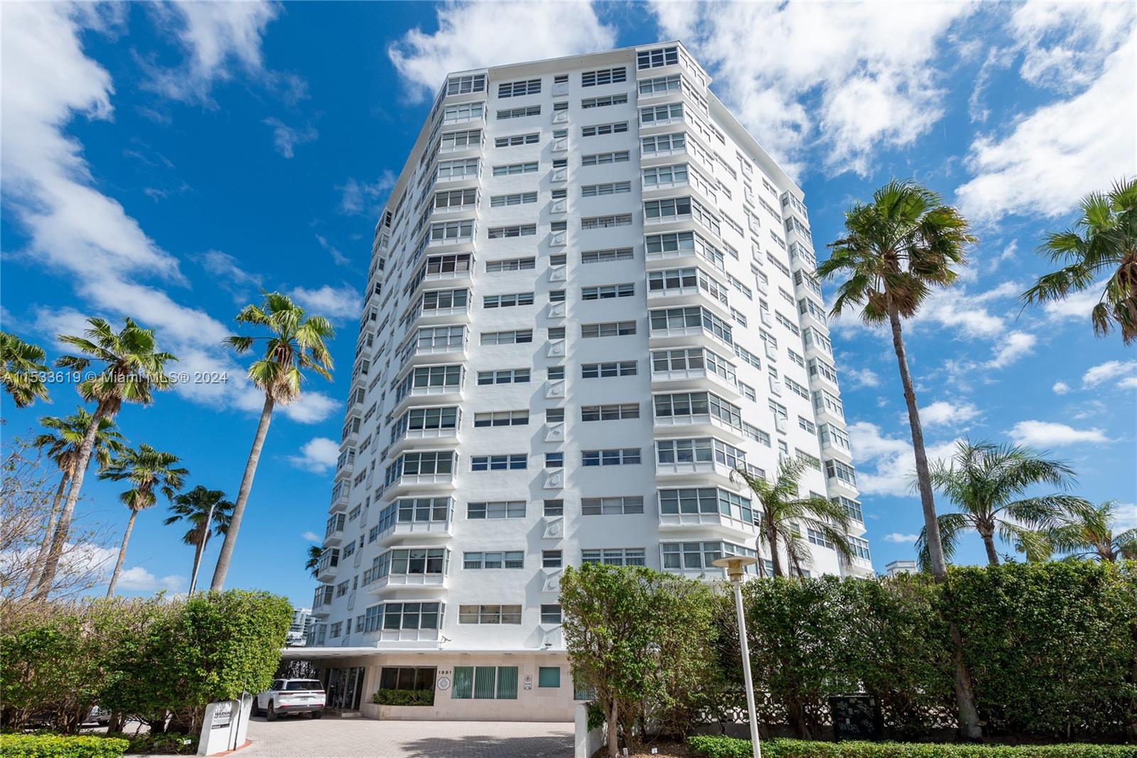 1881 Washington Ave 3D, Miami Beach, Florida 33139, 2 Bedrooms Bedrooms, ,2 BathroomsBathrooms,Residential,For Sale,1881 Washington Ave 3D,A11533619
