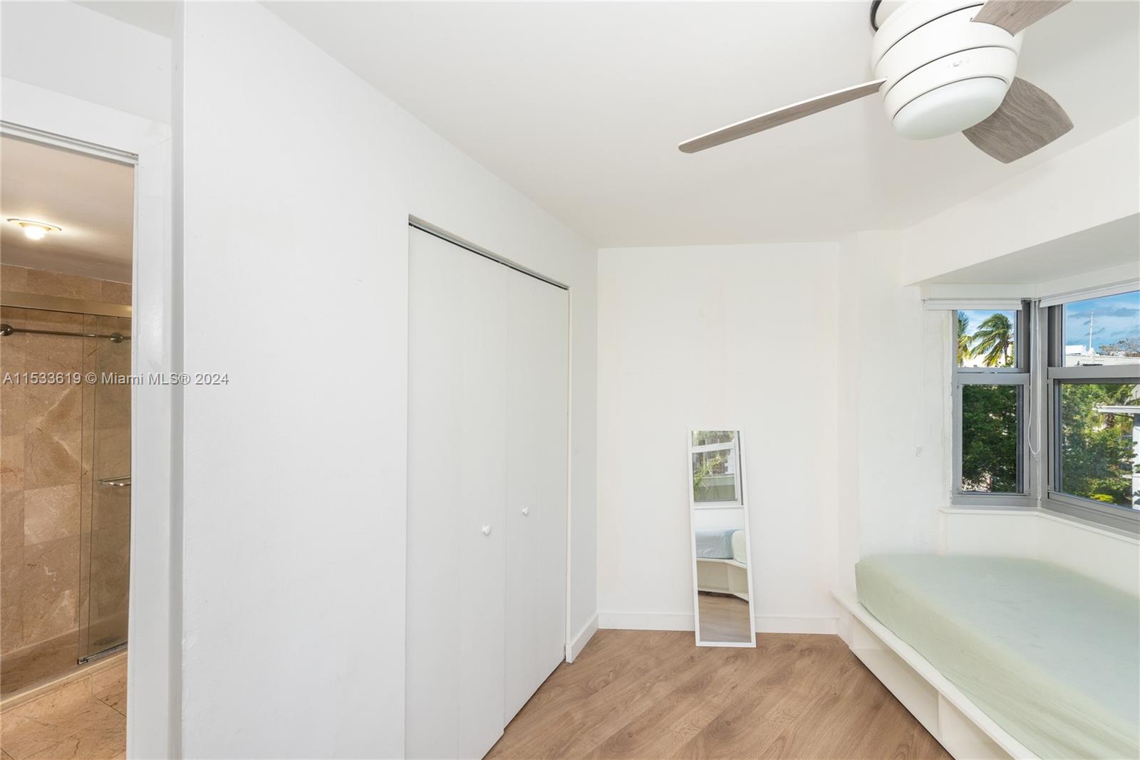 1881 Washington Ave 3D, Miami Beach, Florida 33139, 2 Bedrooms Bedrooms, ,2 BathroomsBathrooms,Residential,For Sale,1881 Washington Ave 3D,A11533619