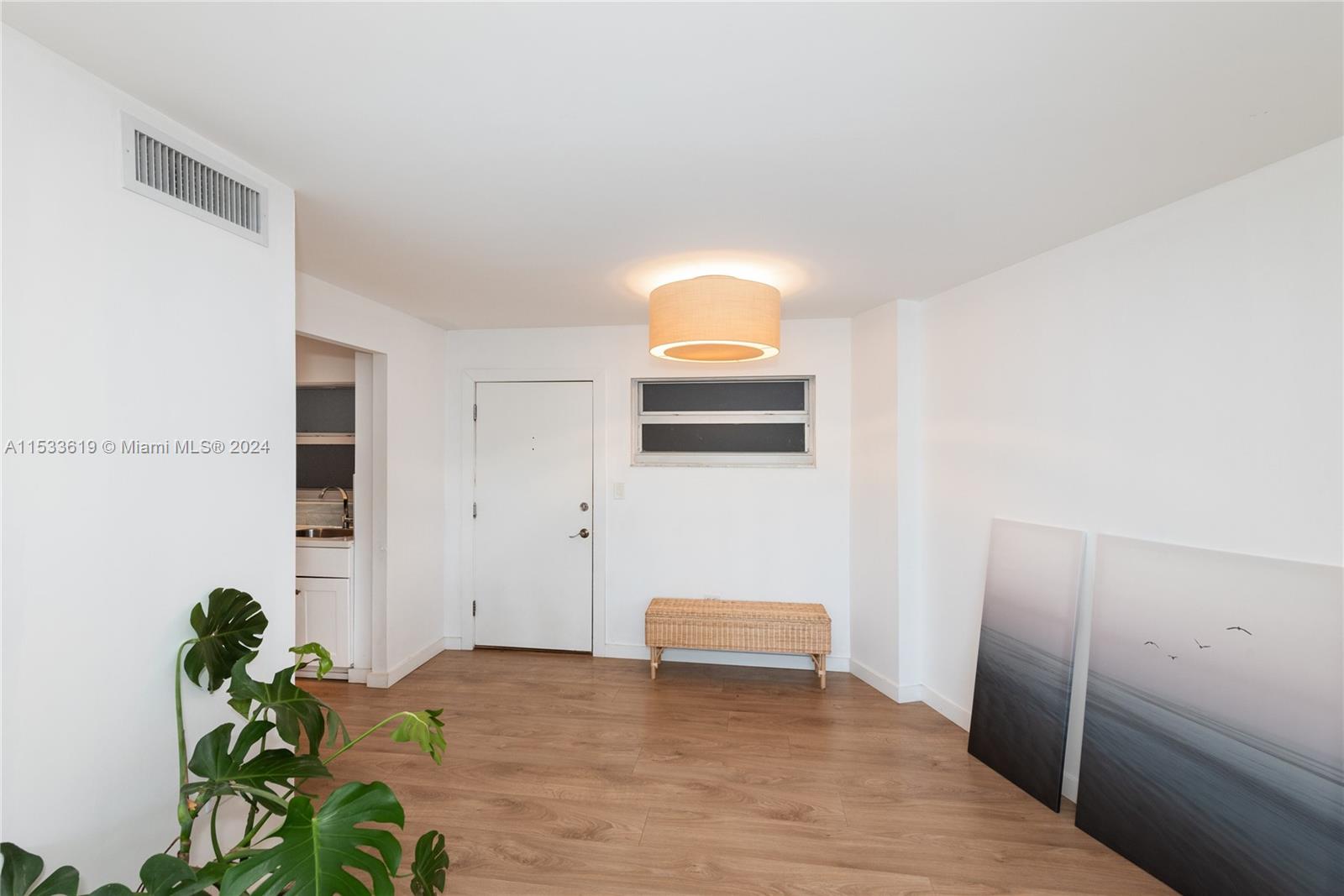 1881 Washington Ave 3D, Miami Beach, Florida 33139, 2 Bedrooms Bedrooms, ,2 BathroomsBathrooms,Residential,For Sale,1881 Washington Ave 3D,A11533619