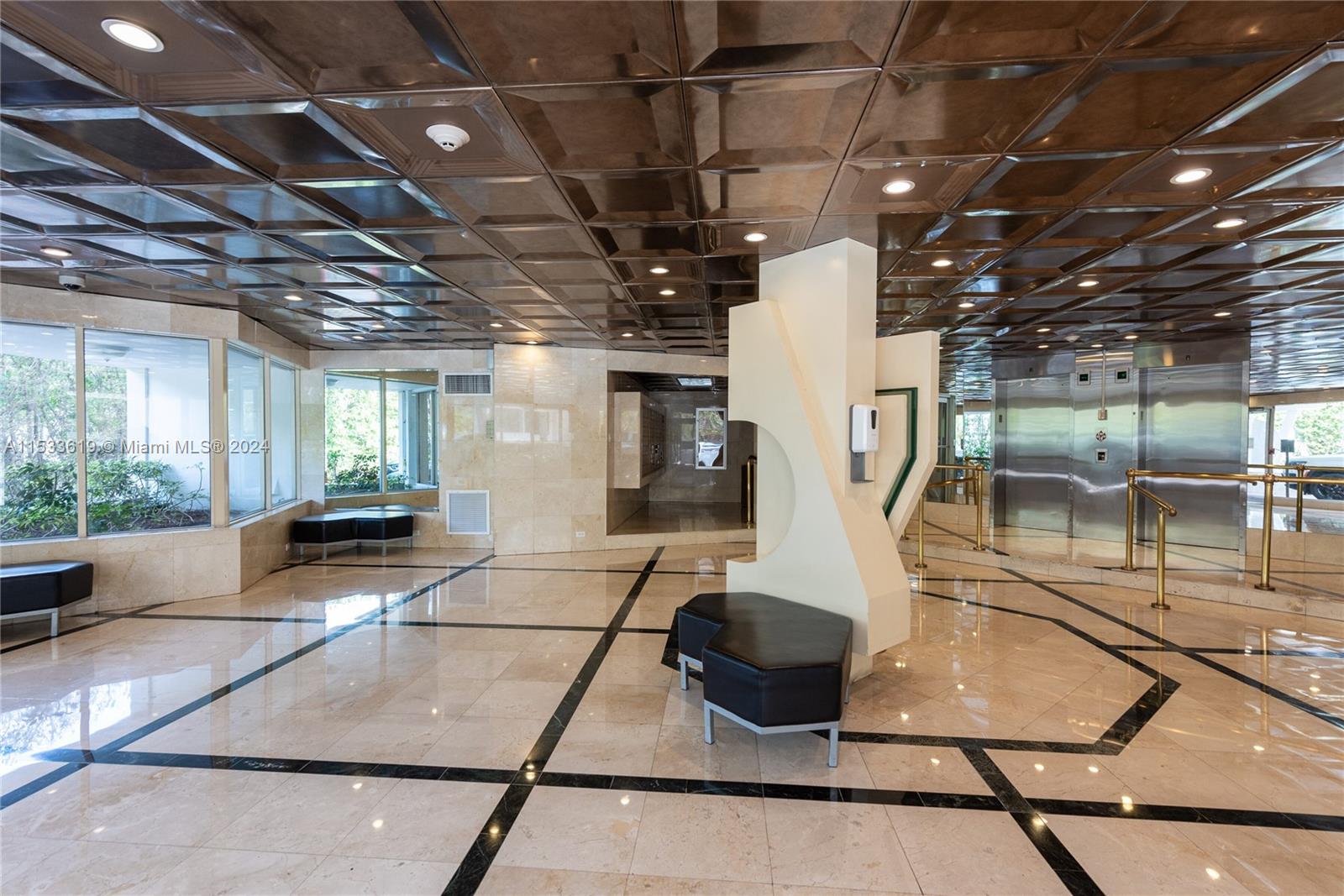 1881 Washington Ave 3D, Miami Beach, Florida 33139, 2 Bedrooms Bedrooms, ,2 BathroomsBathrooms,Residential,For Sale,1881 Washington Ave 3D,A11533619