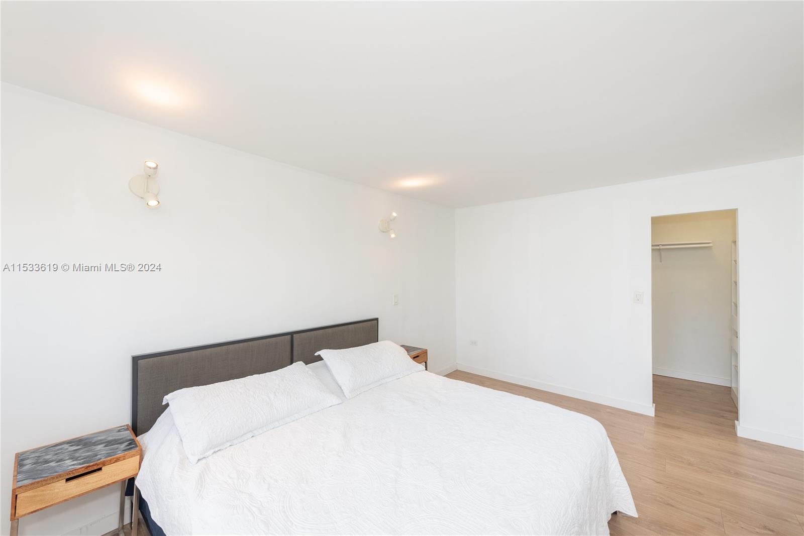 1881 Washington Ave 3D, Miami Beach, Florida 33139, 2 Bedrooms Bedrooms, ,2 BathroomsBathrooms,Residential,For Sale,1881 Washington Ave 3D,A11533619