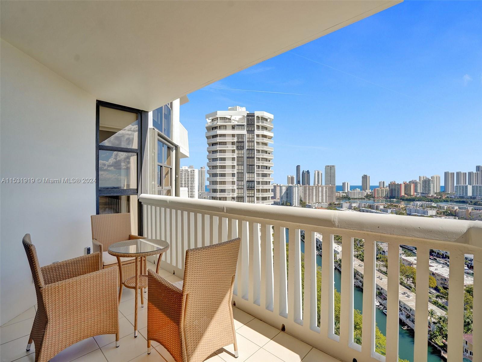 1000 ISLAND BL, Aventura, FL, 33160 United States, 3 Bedrooms Bedrooms, ,3 BathroomsBathrooms,Residential,For Sale,ISLAND BL,A11531919