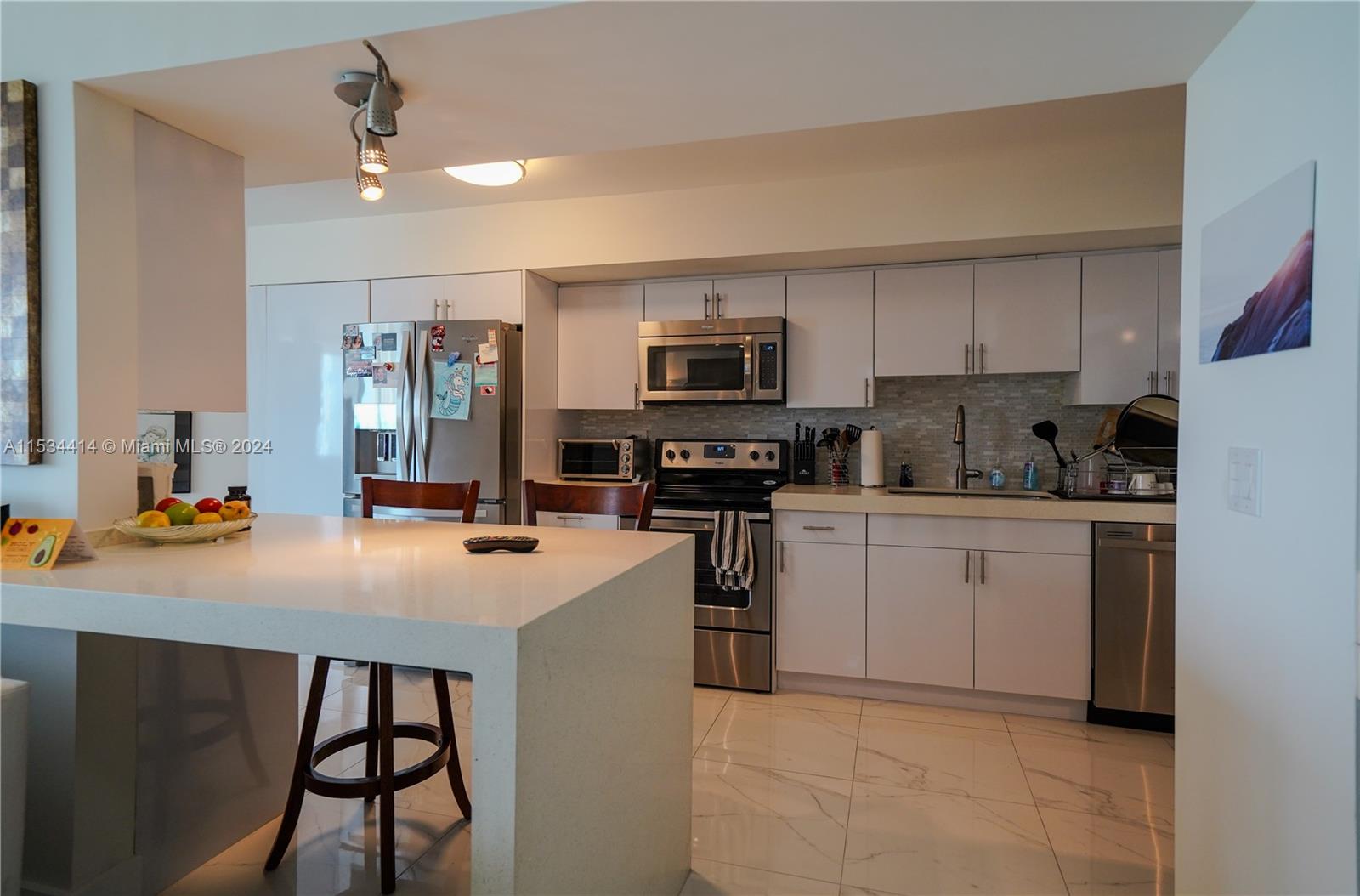 7135 Collins Ave 1732, Miami Beach, Florida 33141, 1 Bedroom Bedrooms, ,2 BathroomsBathrooms,Residential,For Sale,7135 Collins Ave 1732,A11534414