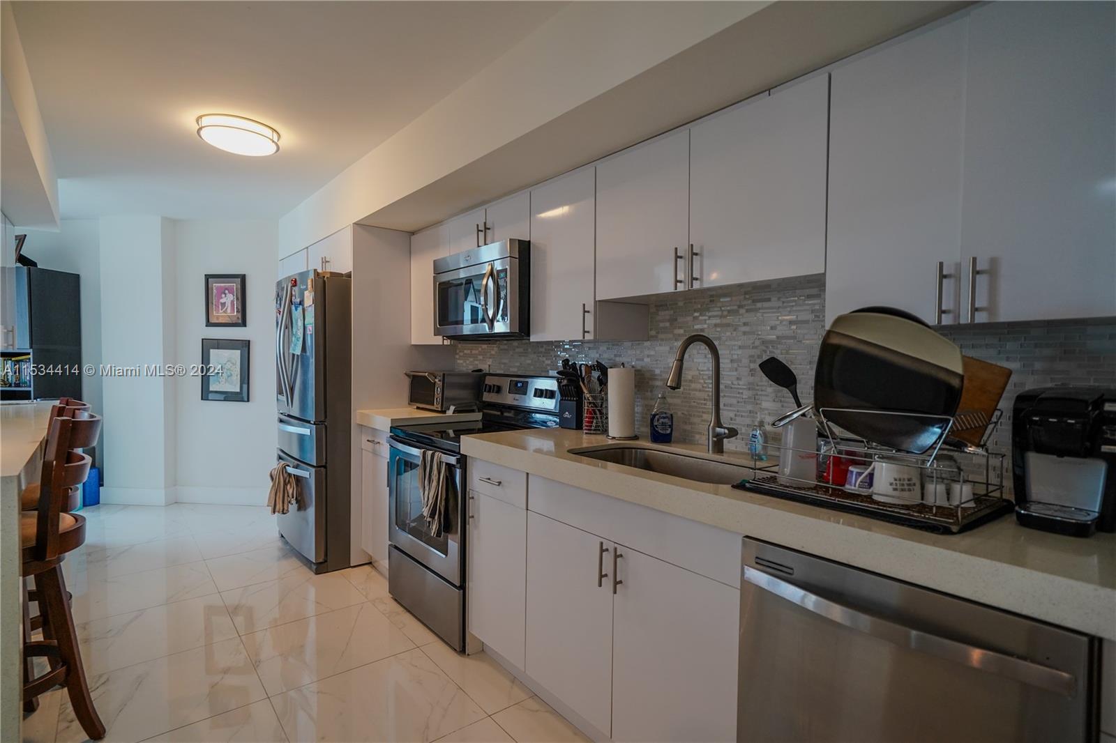 7135 Collins Ave 1732, Miami Beach, Florida 33141, 1 Bedroom Bedrooms, ,2 BathroomsBathrooms,Residential,For Sale,7135 Collins Ave 1732,A11534414