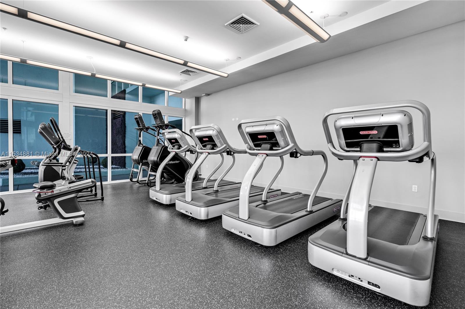 1900 N Bayshore Dr 2003, Miami, Florida 33132, 1 Bedroom Bedrooms, ,1 BathroomBathrooms,Residential,For Sale,1900 N Bayshore Dr 2003,A11534881