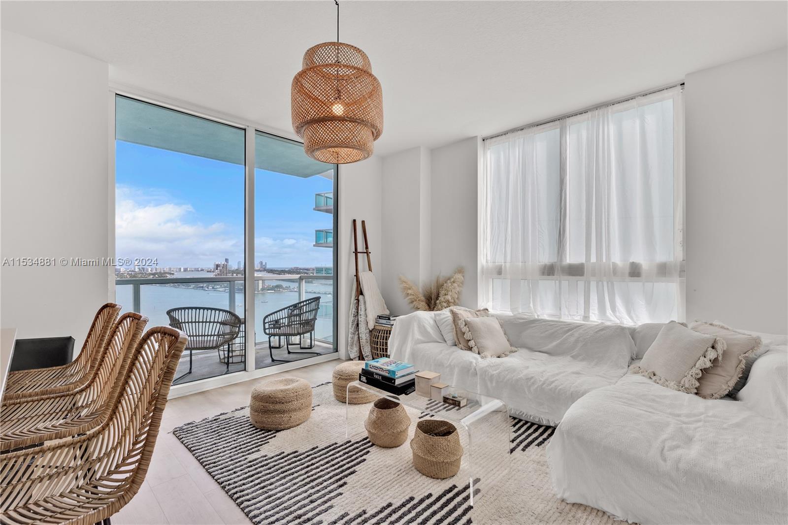 1900 N Bayshore Dr 2003, Miami, Florida 33132, 1 Bedroom Bedrooms, ,1 BathroomBathrooms,Residential,For Sale,1900 N Bayshore Dr 2003,A11534881